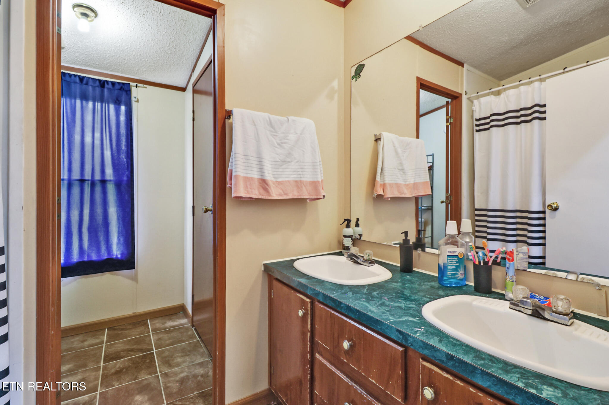 60 Greenview Lane Crossville TN 38571