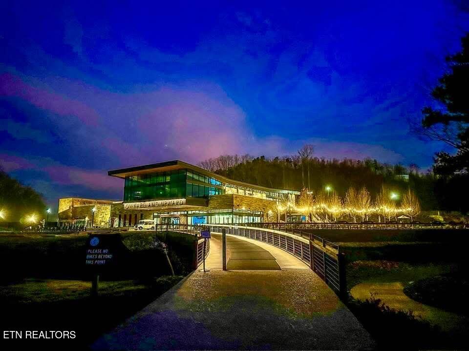 105 Cozy Manor Way Clinton TN 37716