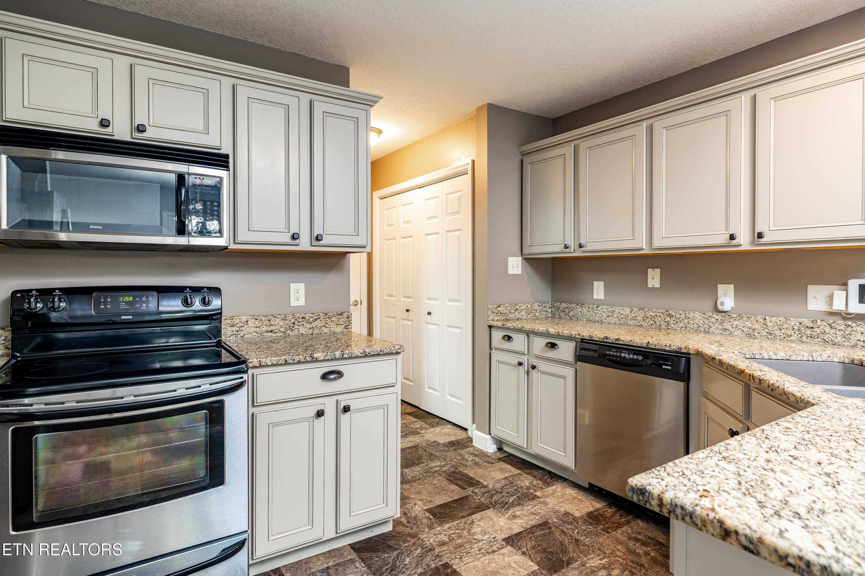 112 Honey Ridge Way Knoxville TN 37924