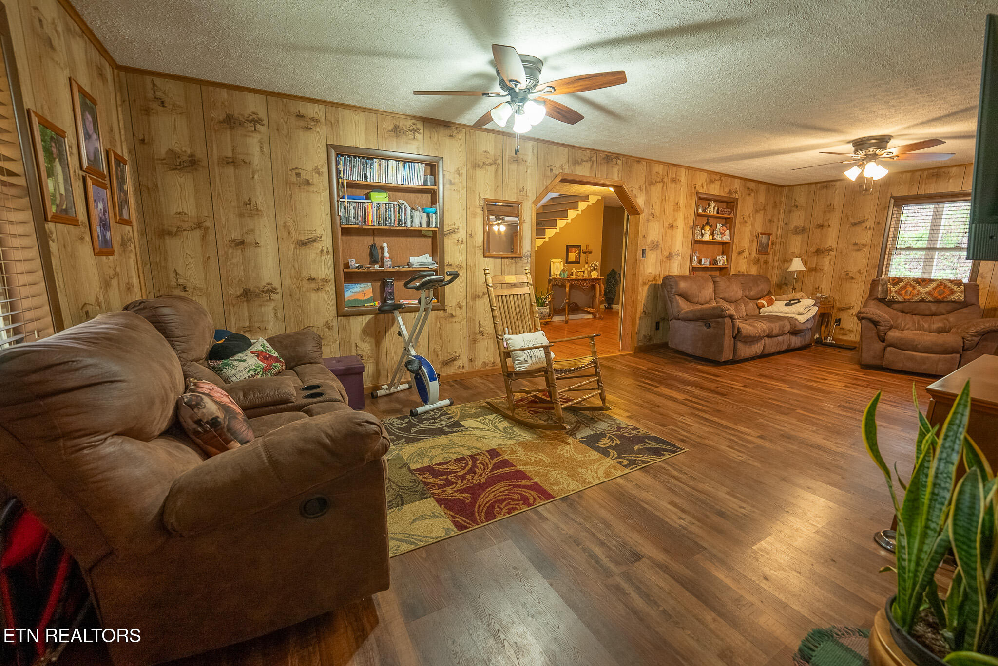 8651 Tazewell Highway Sneedville TN 37869