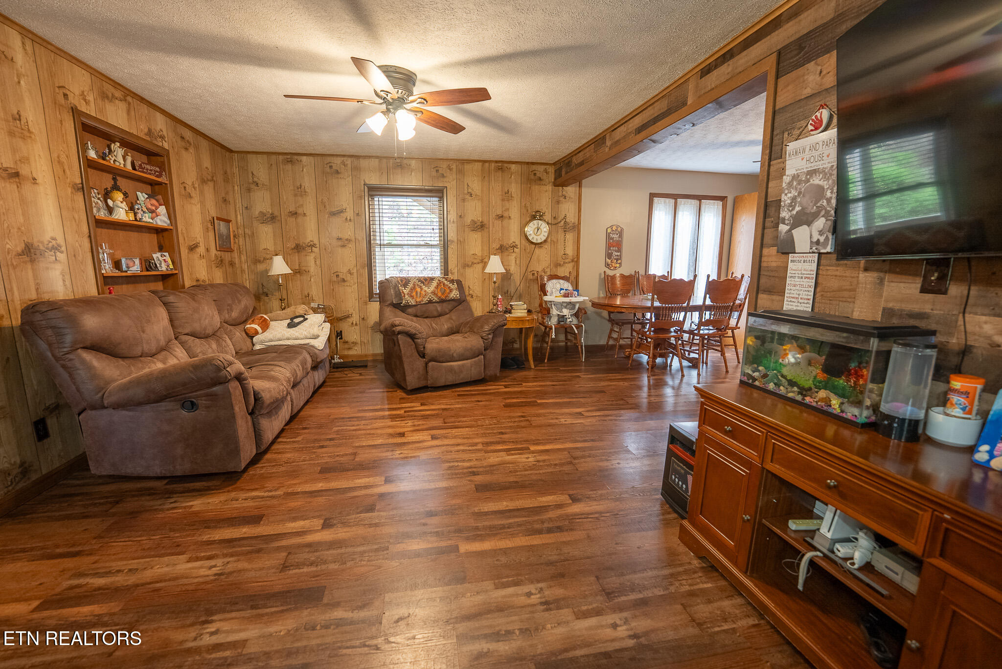 8651 Tazewell Highway Sneedville TN 37869