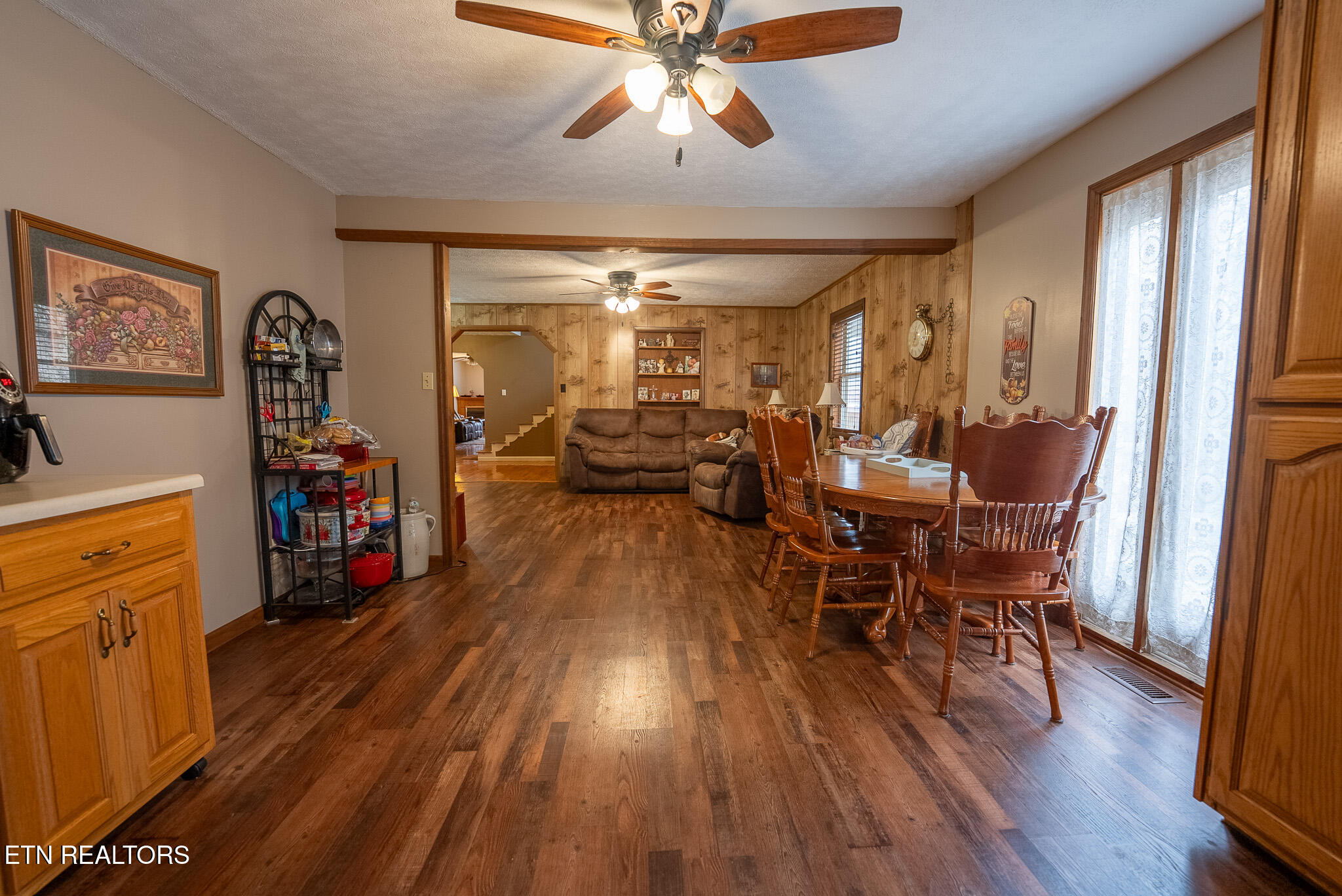 8651 Tazewell Highway Sneedville TN 37869