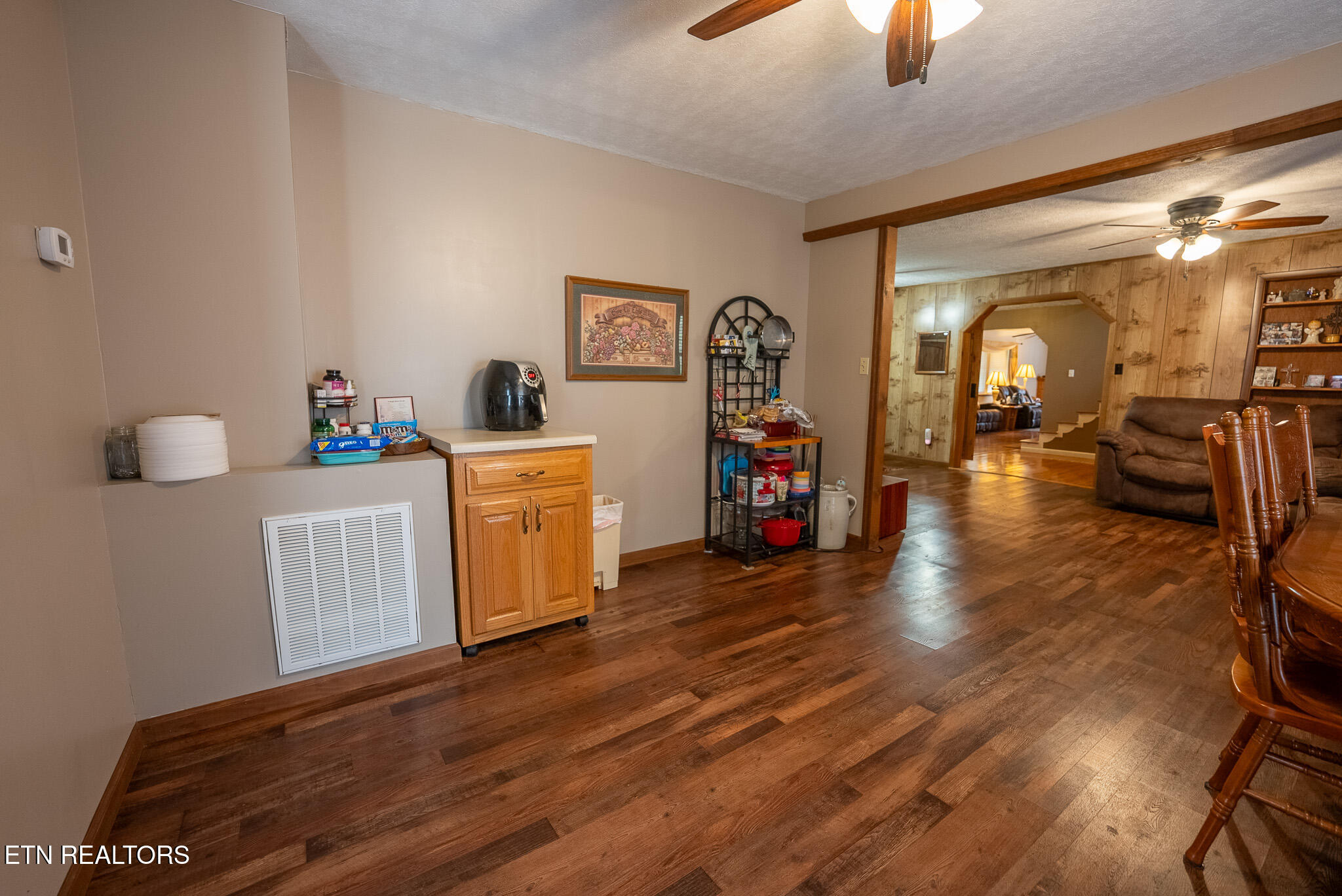 8651 Tazewell Highway Sneedville TN 37869