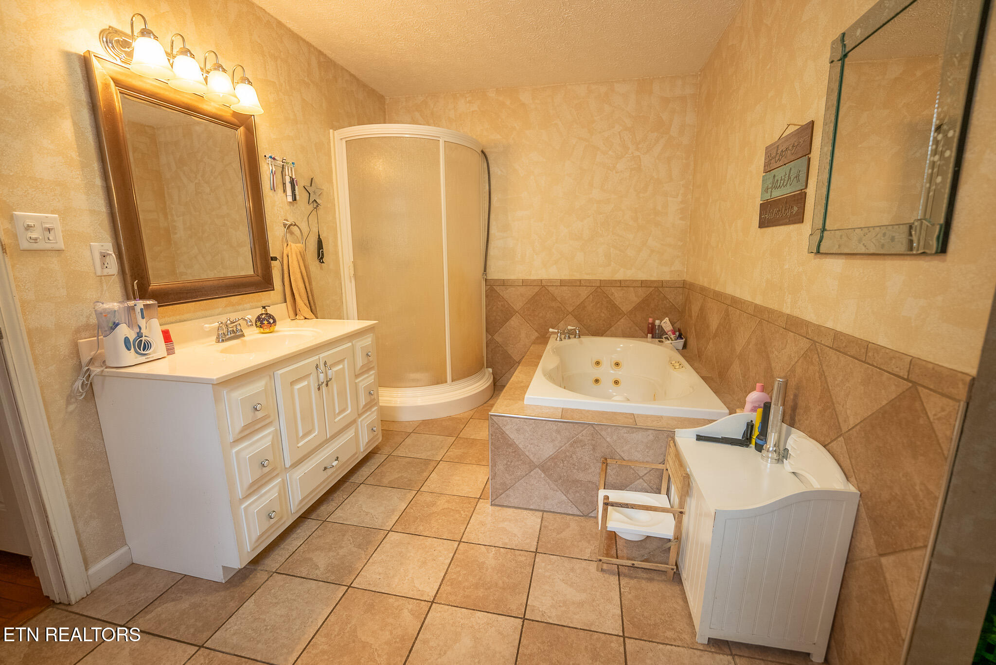 8651 Tazewell Highway Sneedville TN 37869
