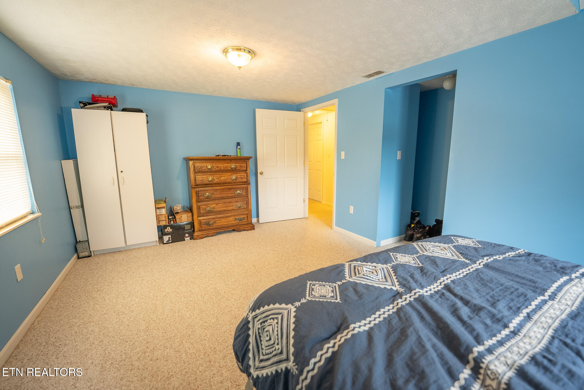 8651 Tazewell Highway Sneedville TN 37869
