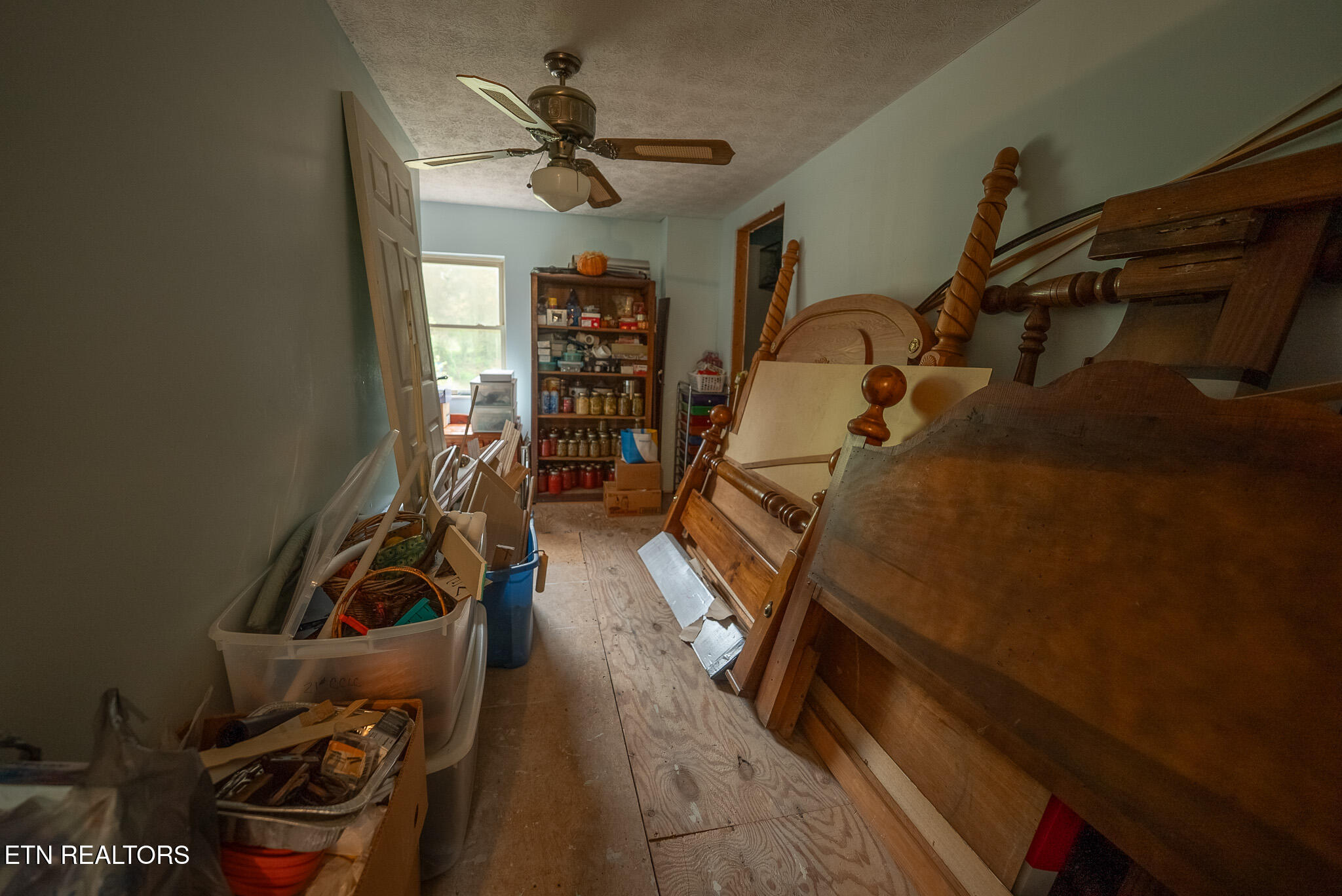 8651 Tazewell Highway Sneedville TN 37869