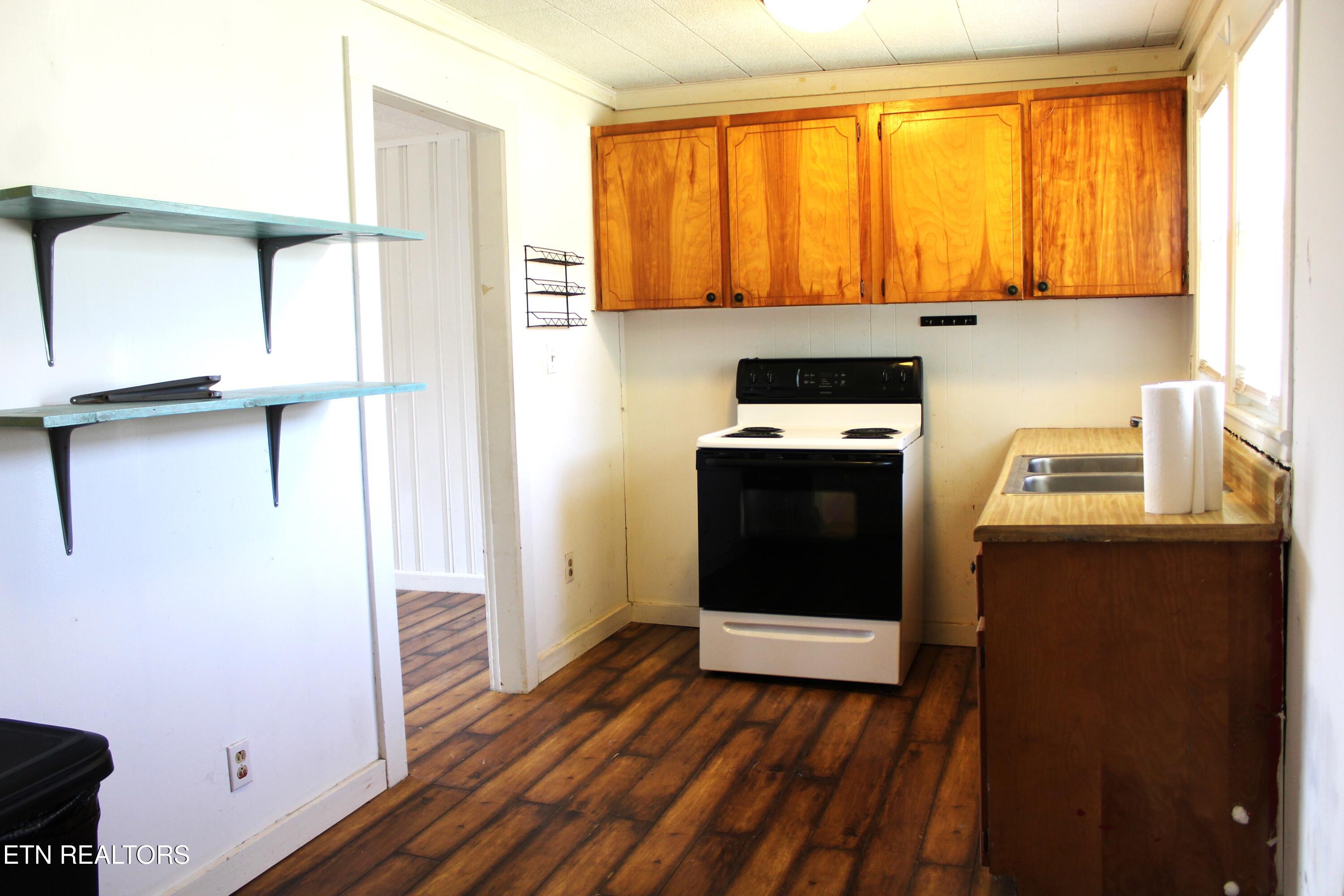 906 Cannon Avenue Sweetwater TN 37874