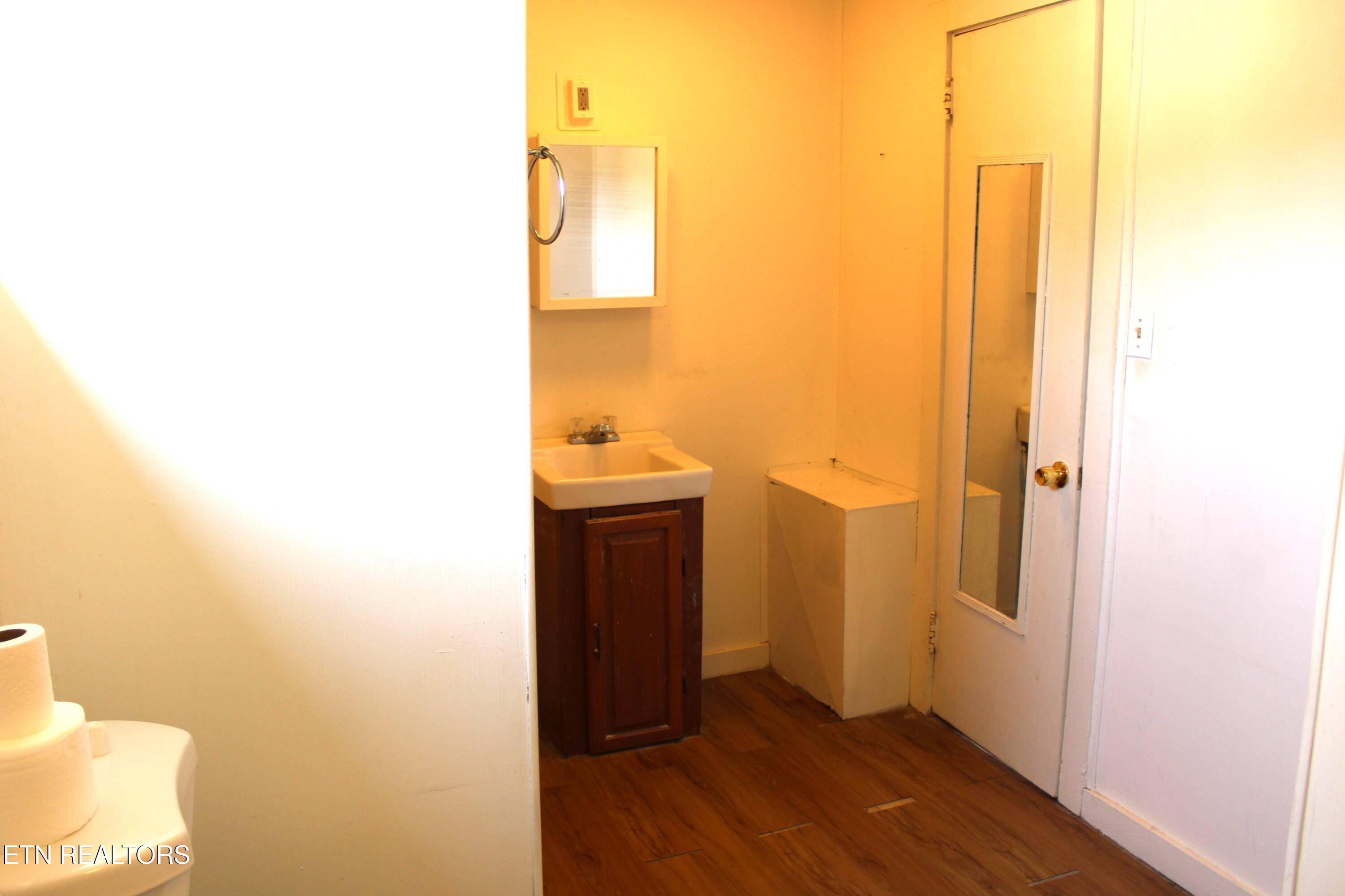 906 Cannon Avenue Sweetwater TN 37874