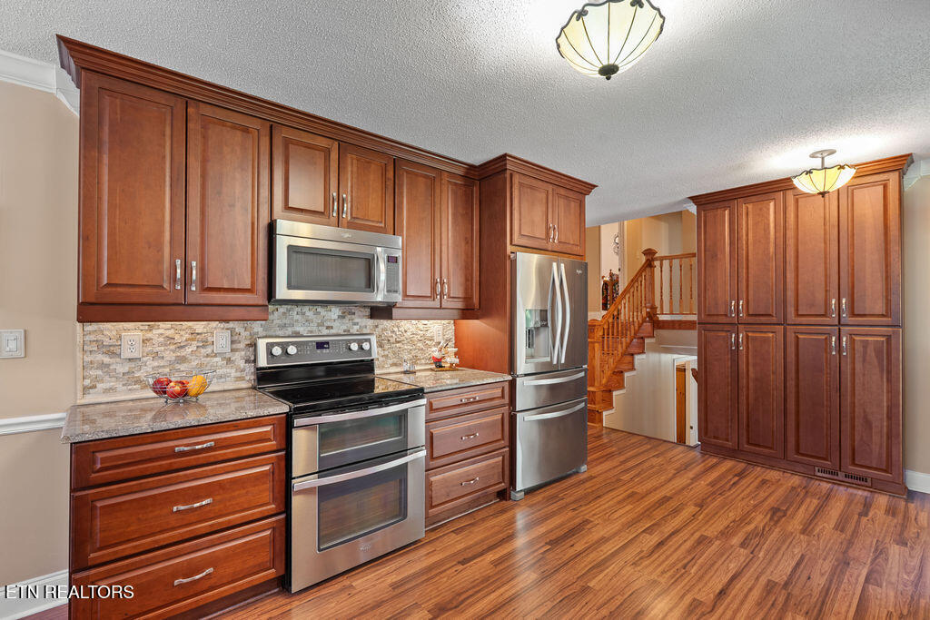 2404 Calloway Circle Lenoir City TN 37772