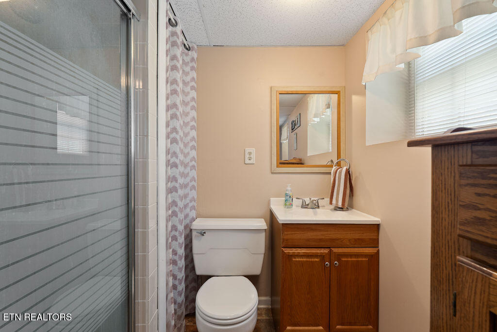 2404 Calloway Circle Lenoir City TN 37772