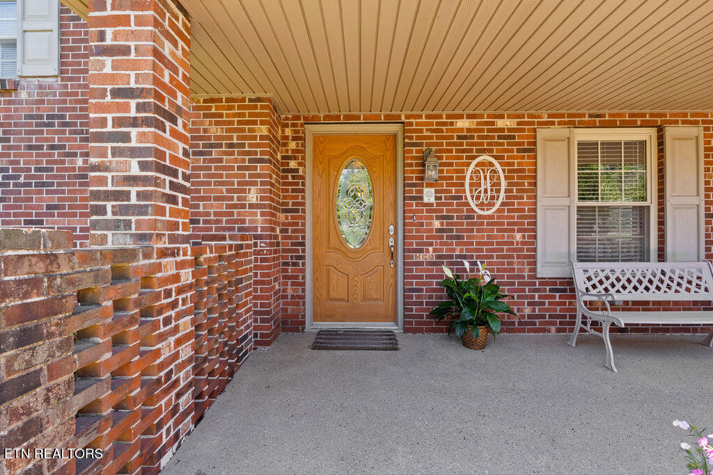 2404 Calloway Circle Lenoir City TN 37772