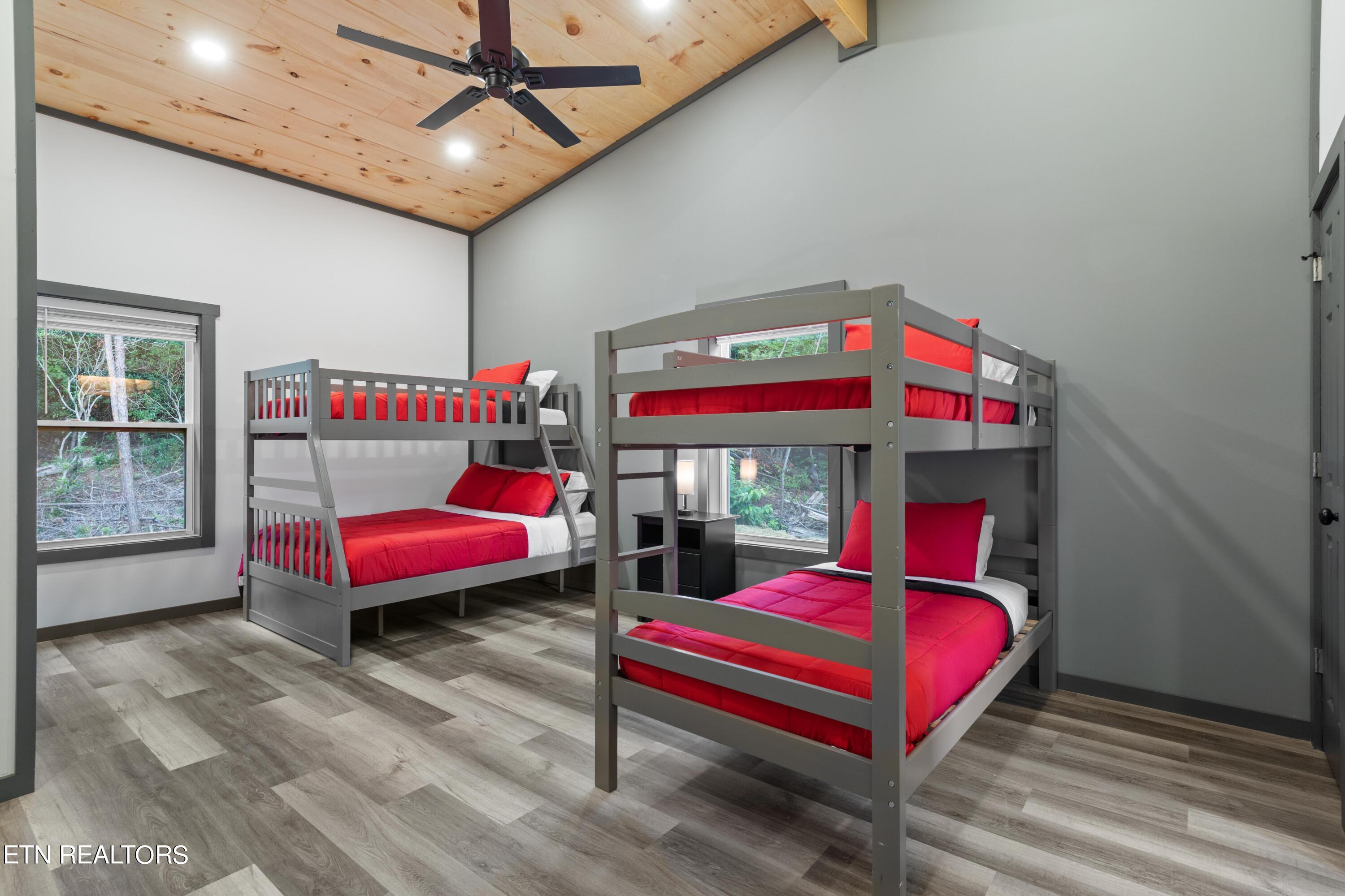 1517 Silver Poplar Lane Sevierville TN 37876