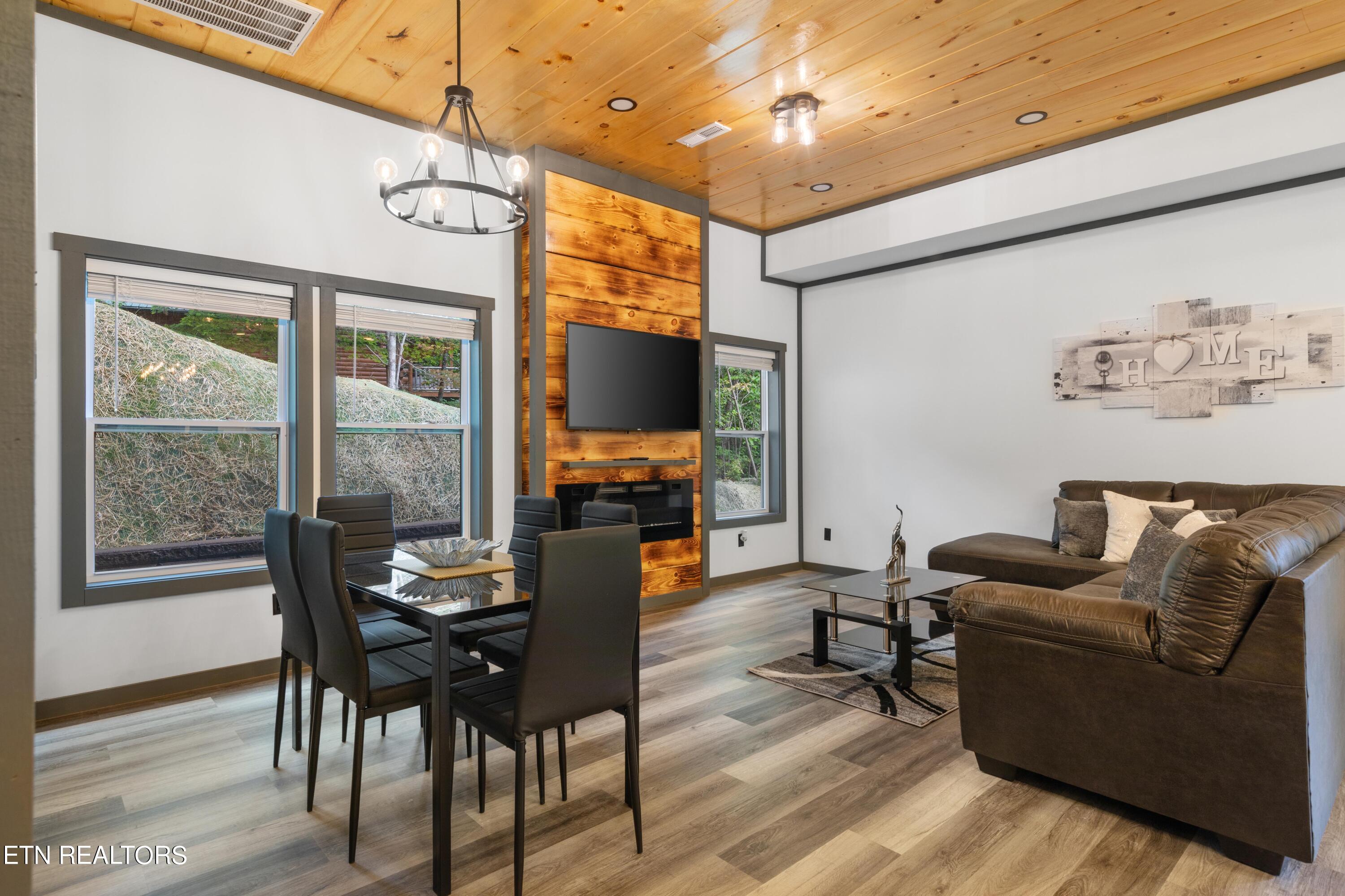 1517 Silver Poplar Lane Sevierville TN 37876