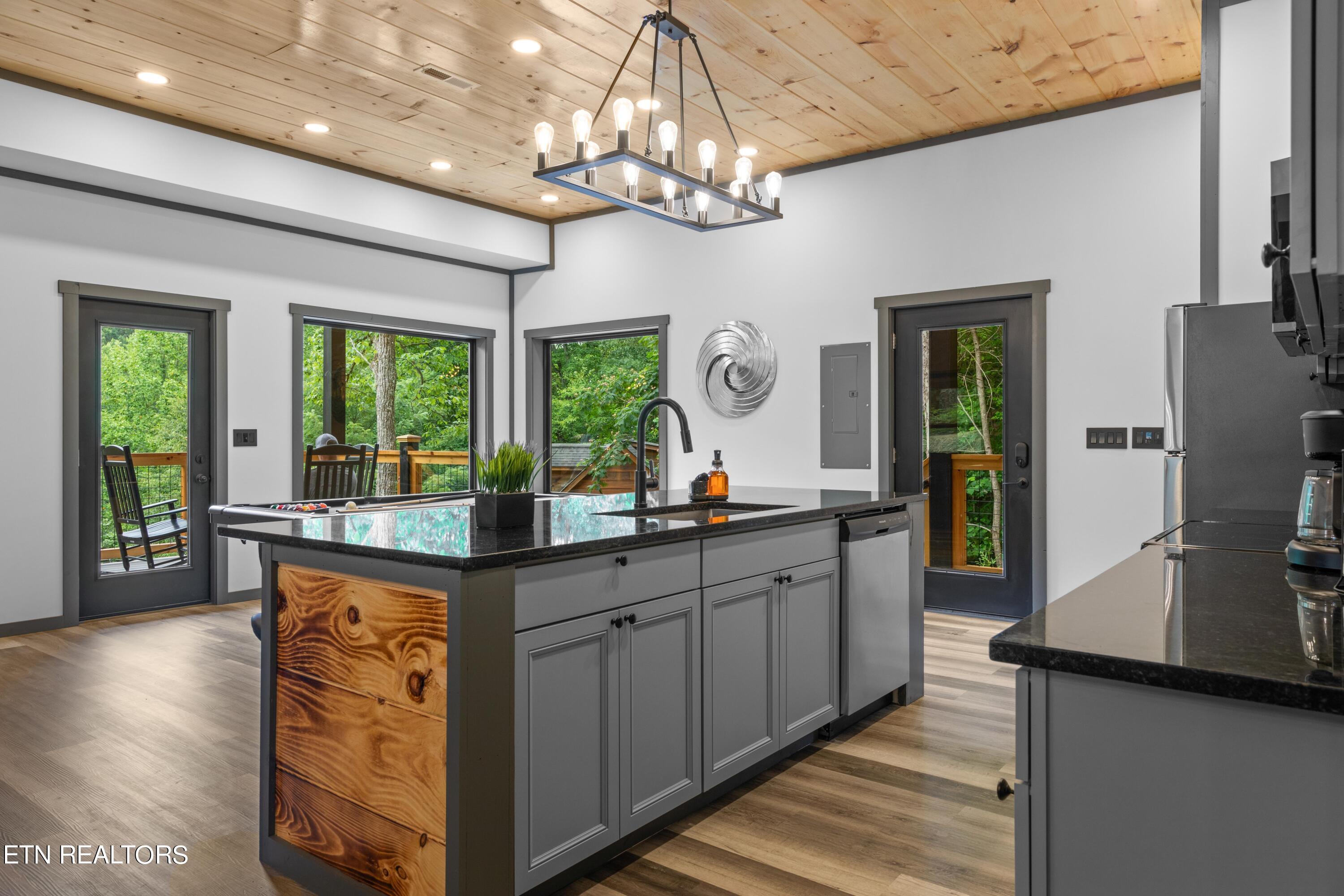 1517 Silver Poplar Lane Sevierville TN 37876