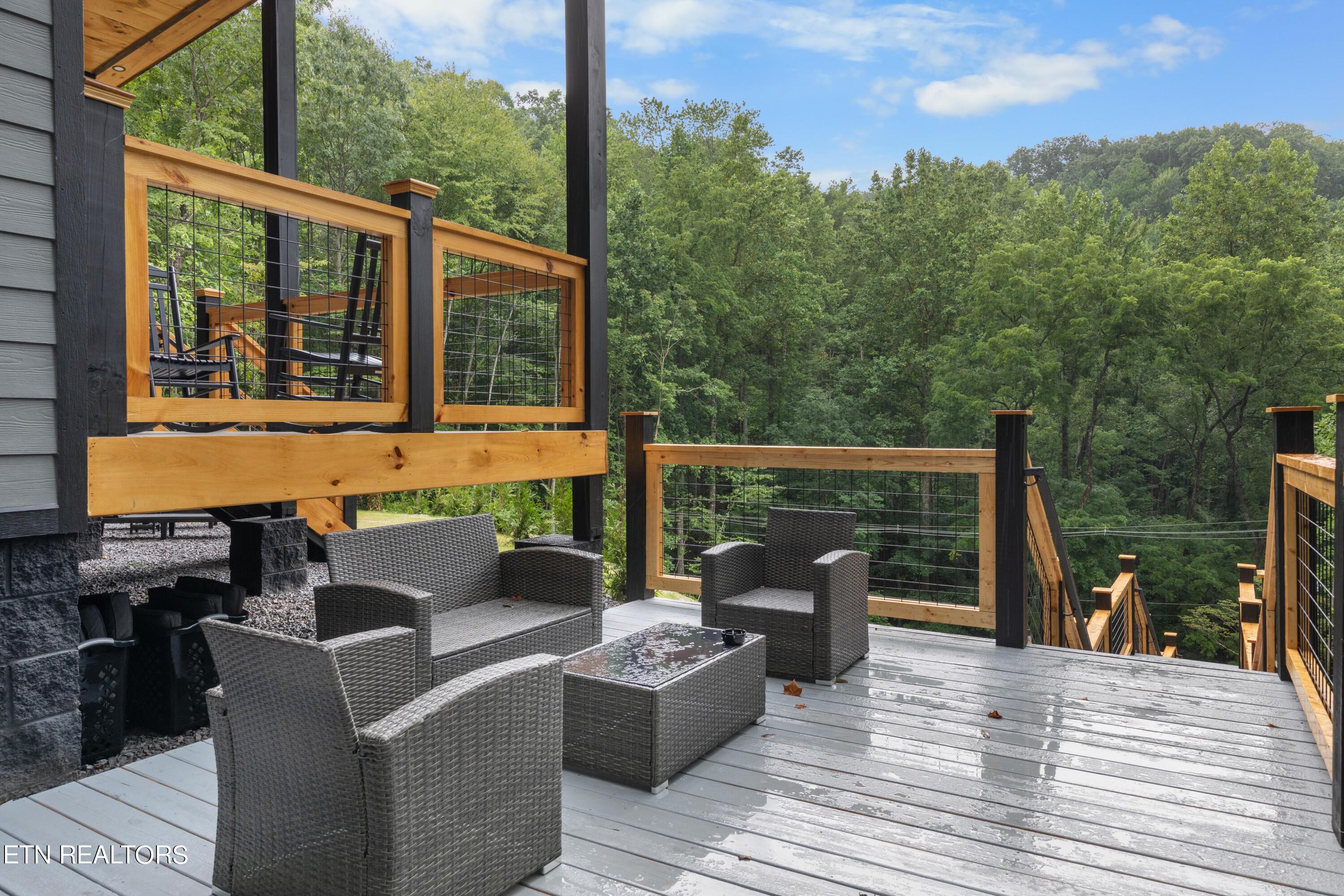 1517 Silver Poplar Lane Sevierville TN 37876