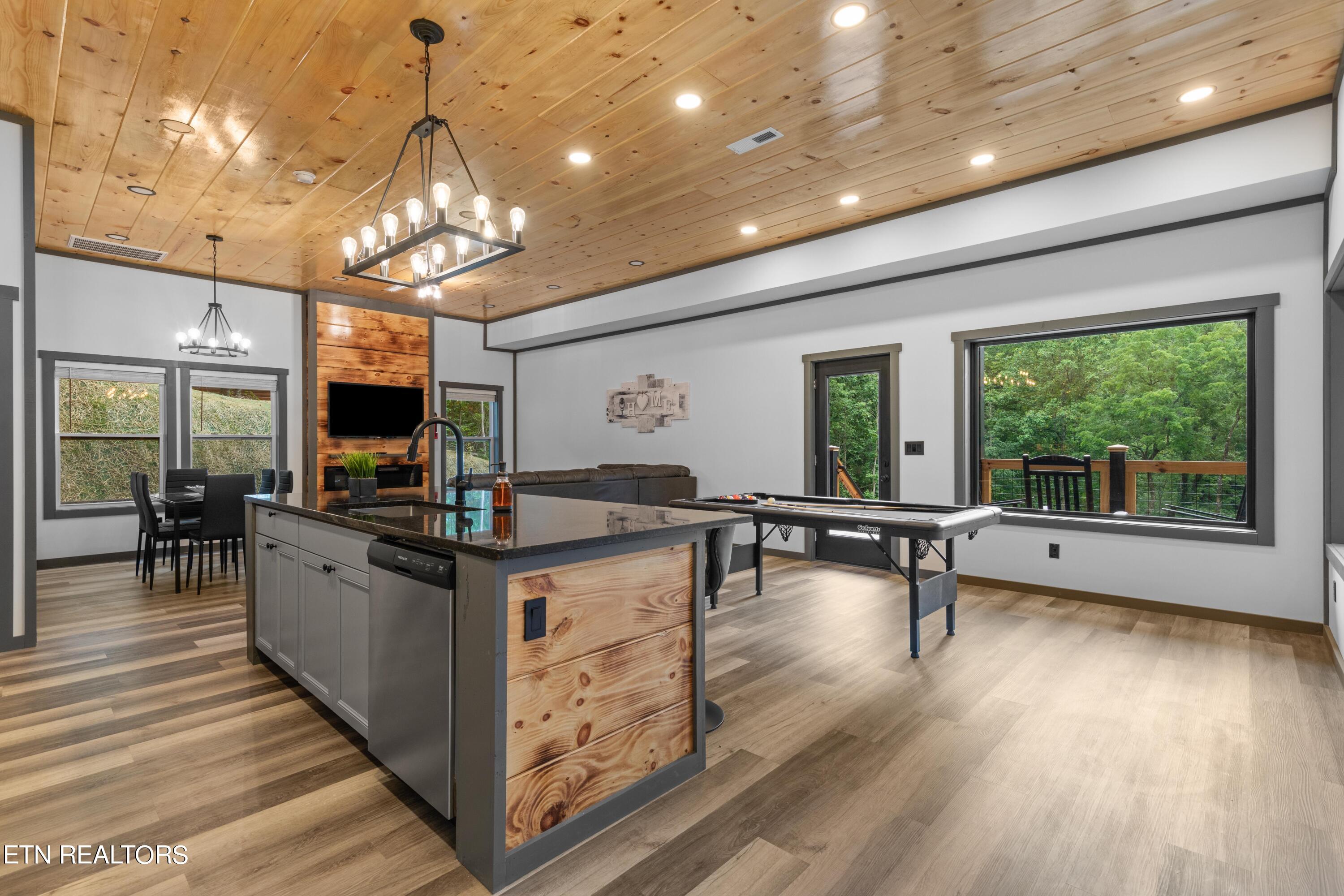 1517 Silver Poplar Lane Sevierville TN 37876