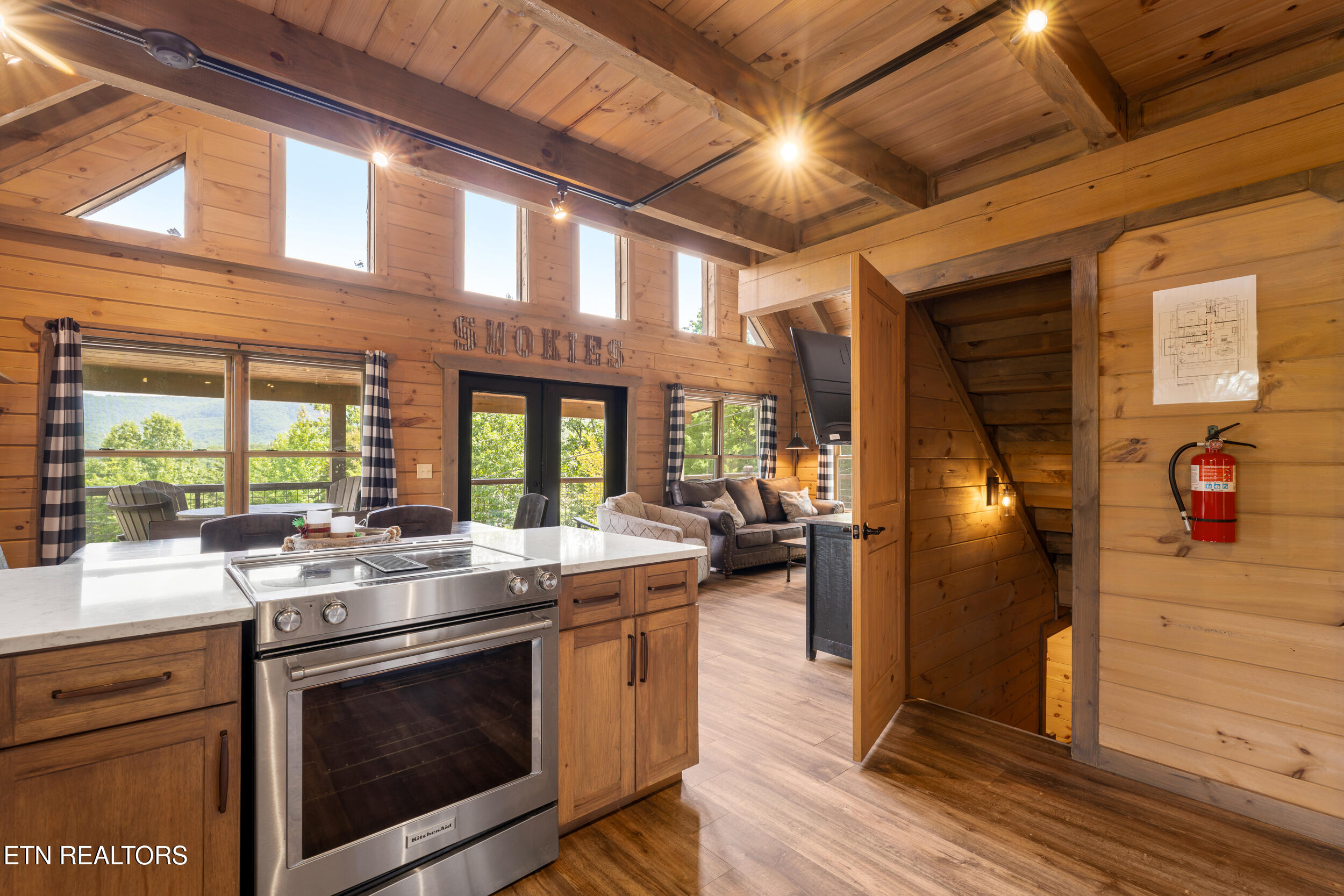 1606 Dove Wing Way Sevierville TN 37862