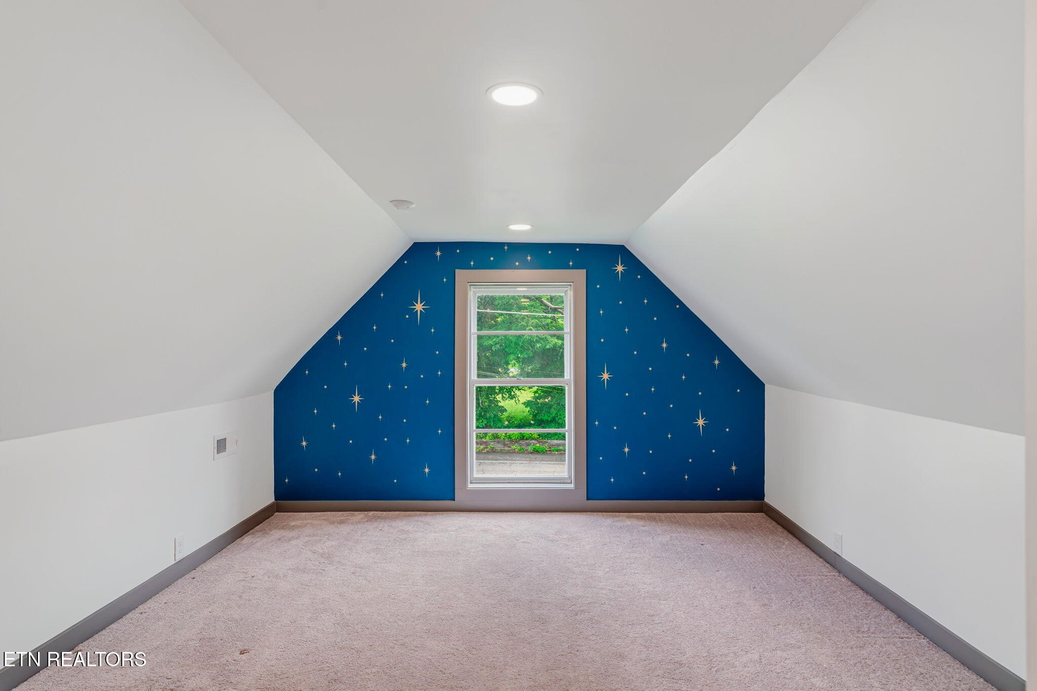 612 W Strang Street Rockwood TN 37854