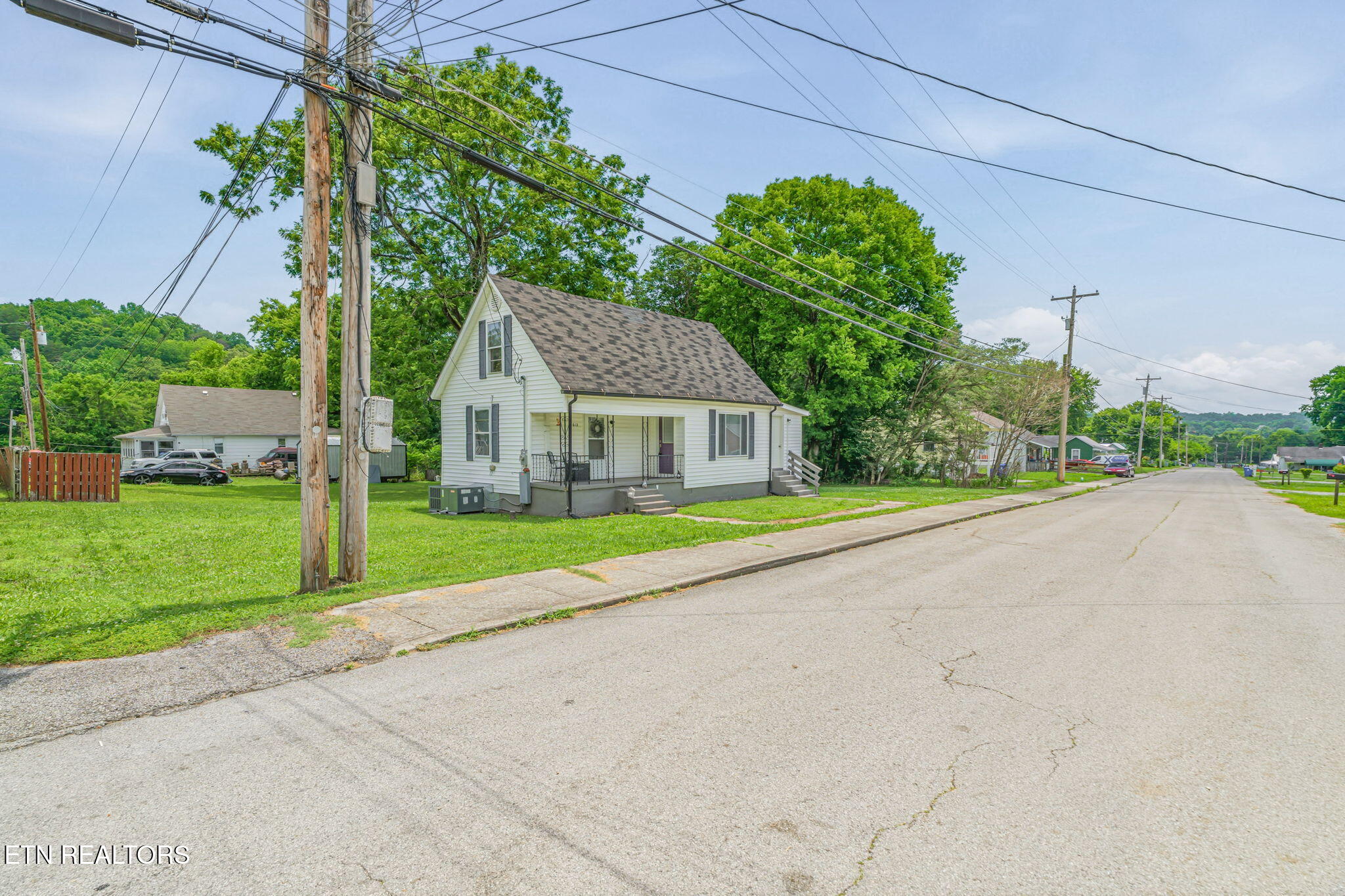 612 W Strang Street Rockwood TN 37854