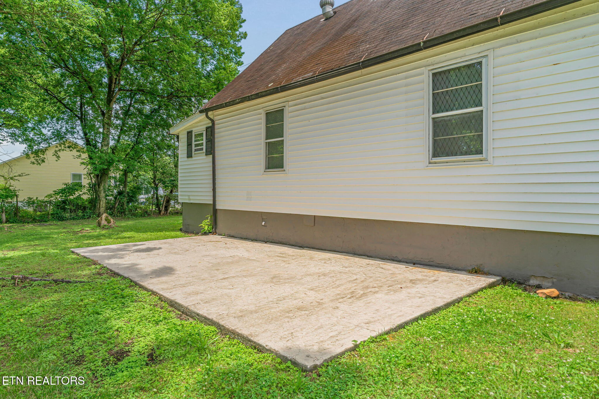 612 W Strang Street Rockwood TN 37854