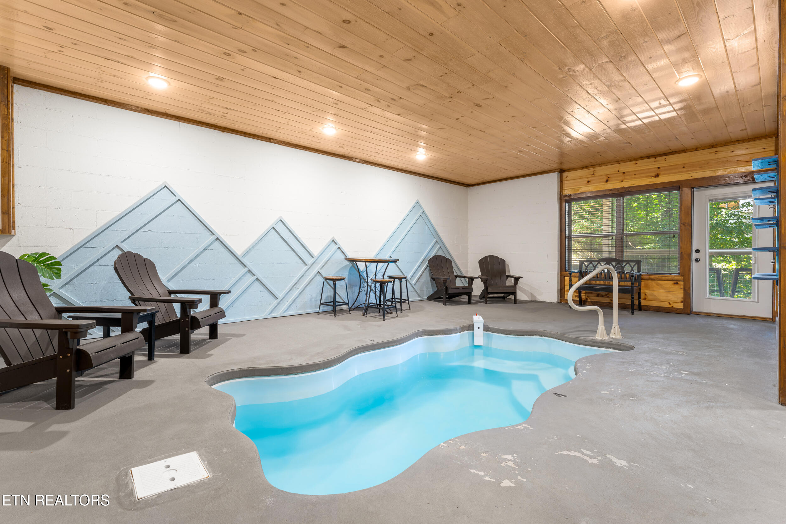 851 Osprey Way Pigeon Forge TN 37863