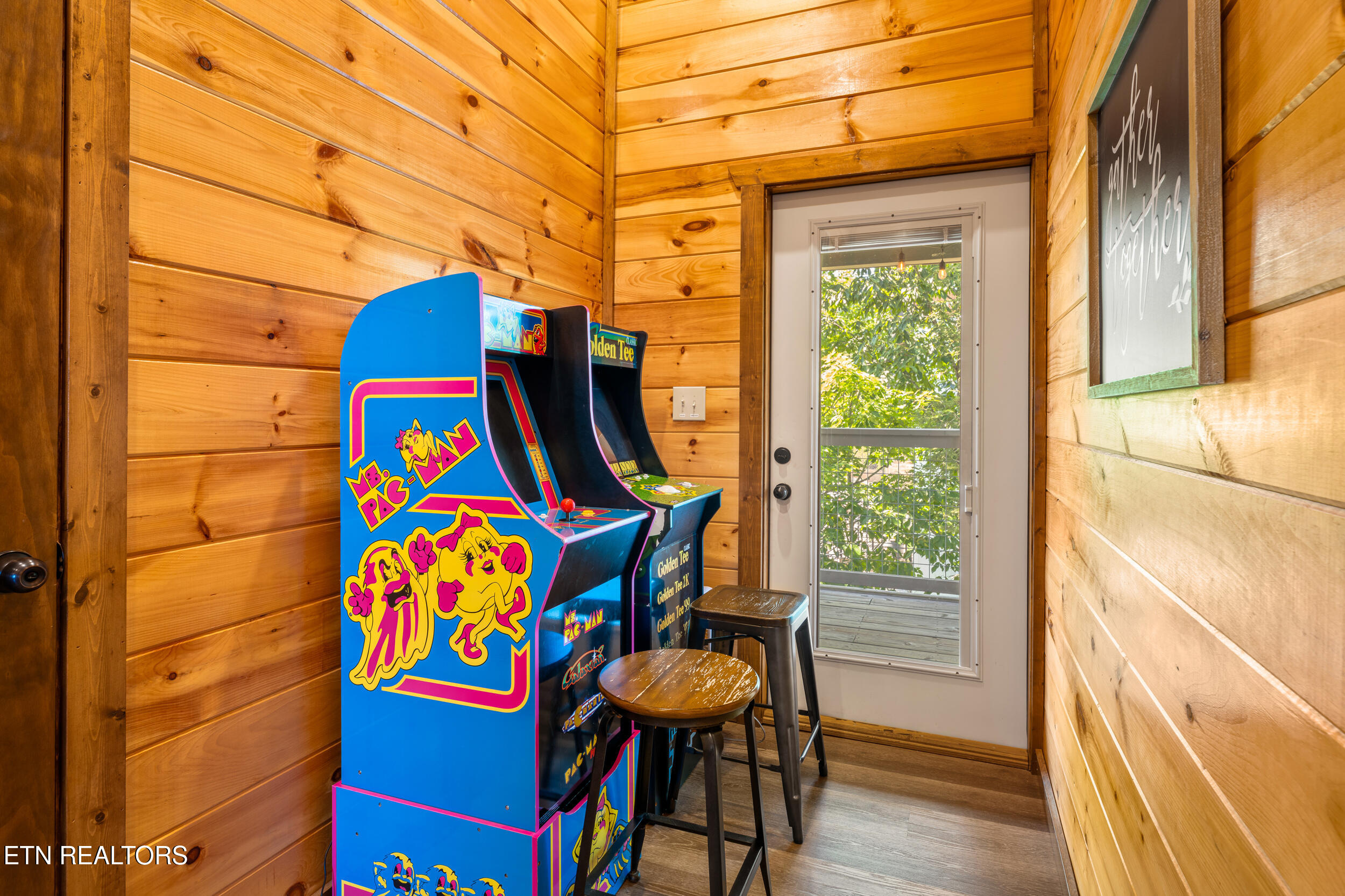 851 Osprey Way Pigeon Forge TN 37863