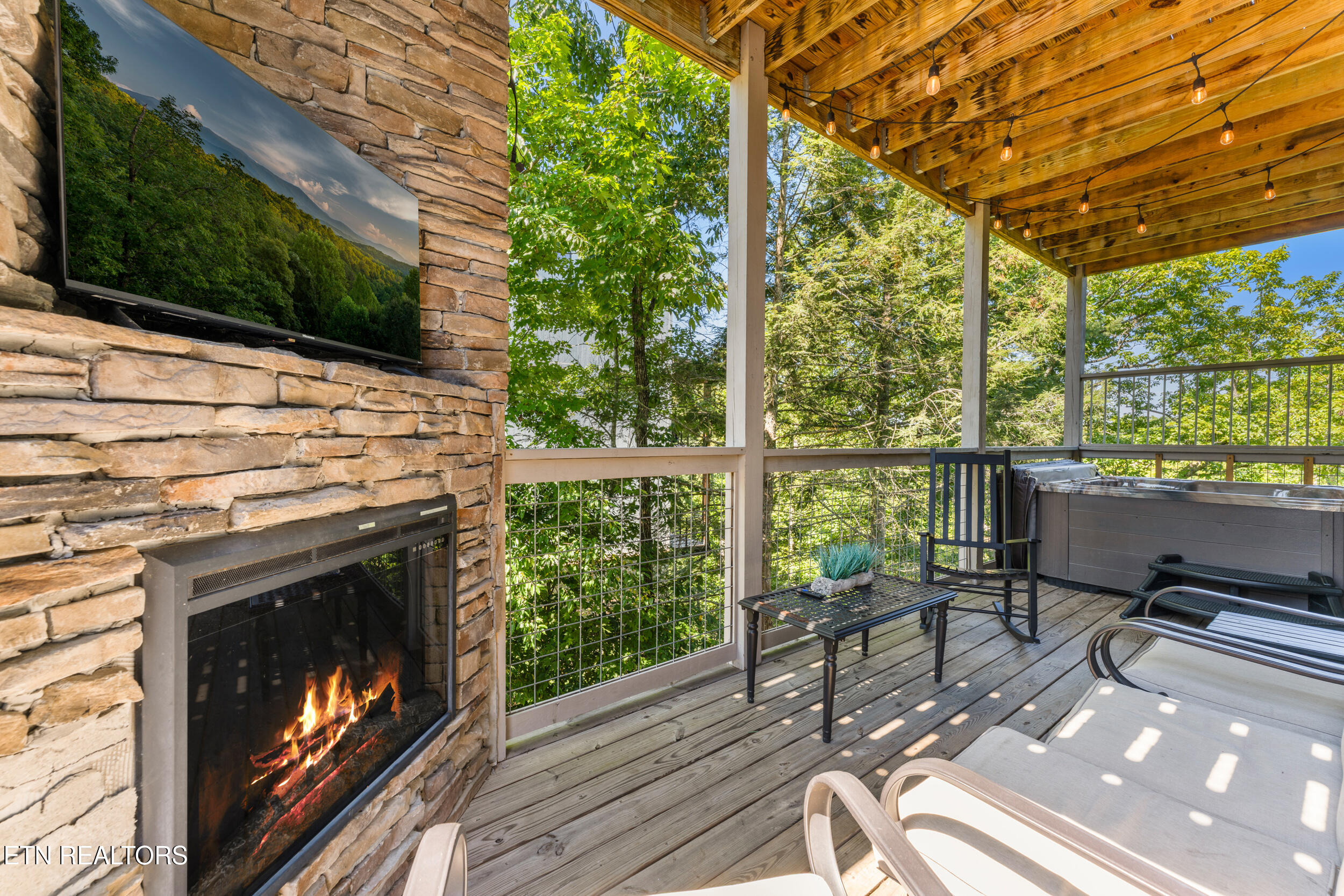 851 Osprey Way Pigeon Forge TN 37863