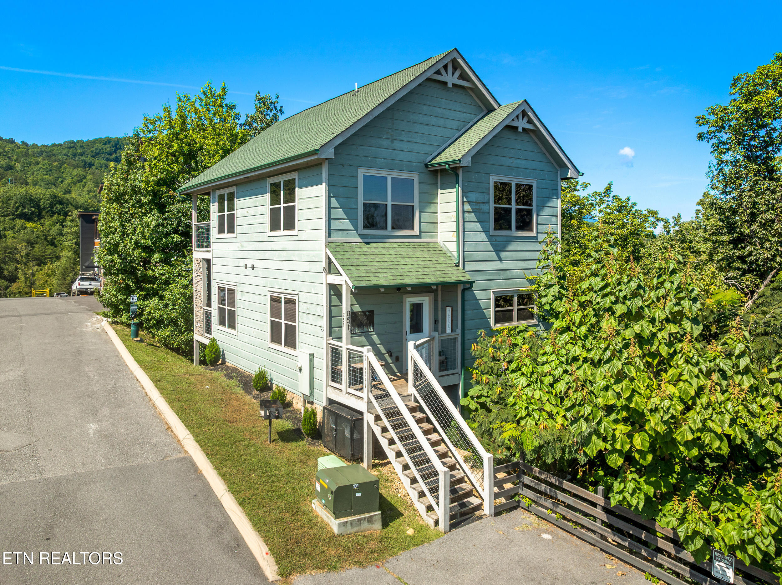 851 Osprey Way Pigeon Forge TN 37863