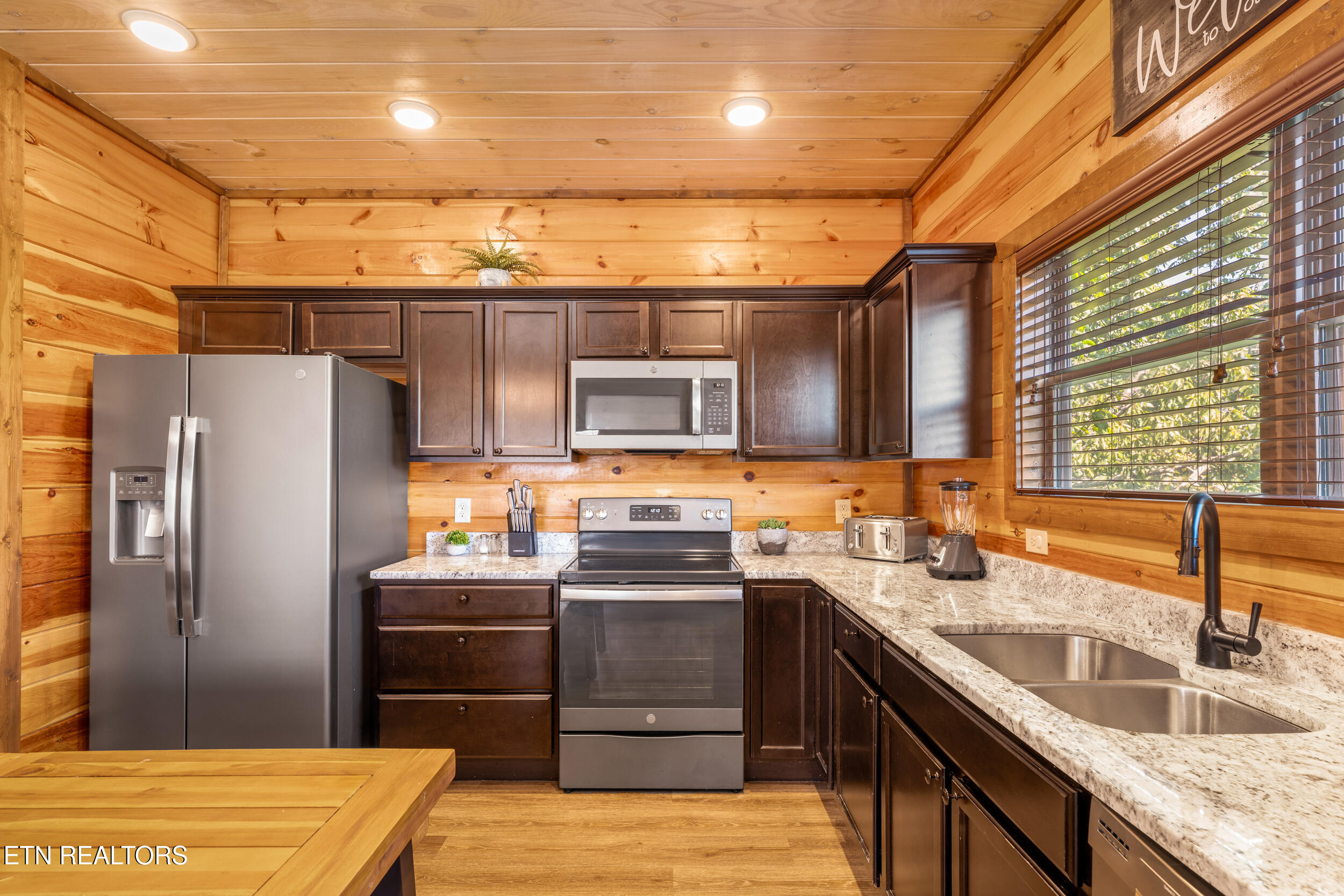 851 Osprey Way Pigeon Forge TN 37863