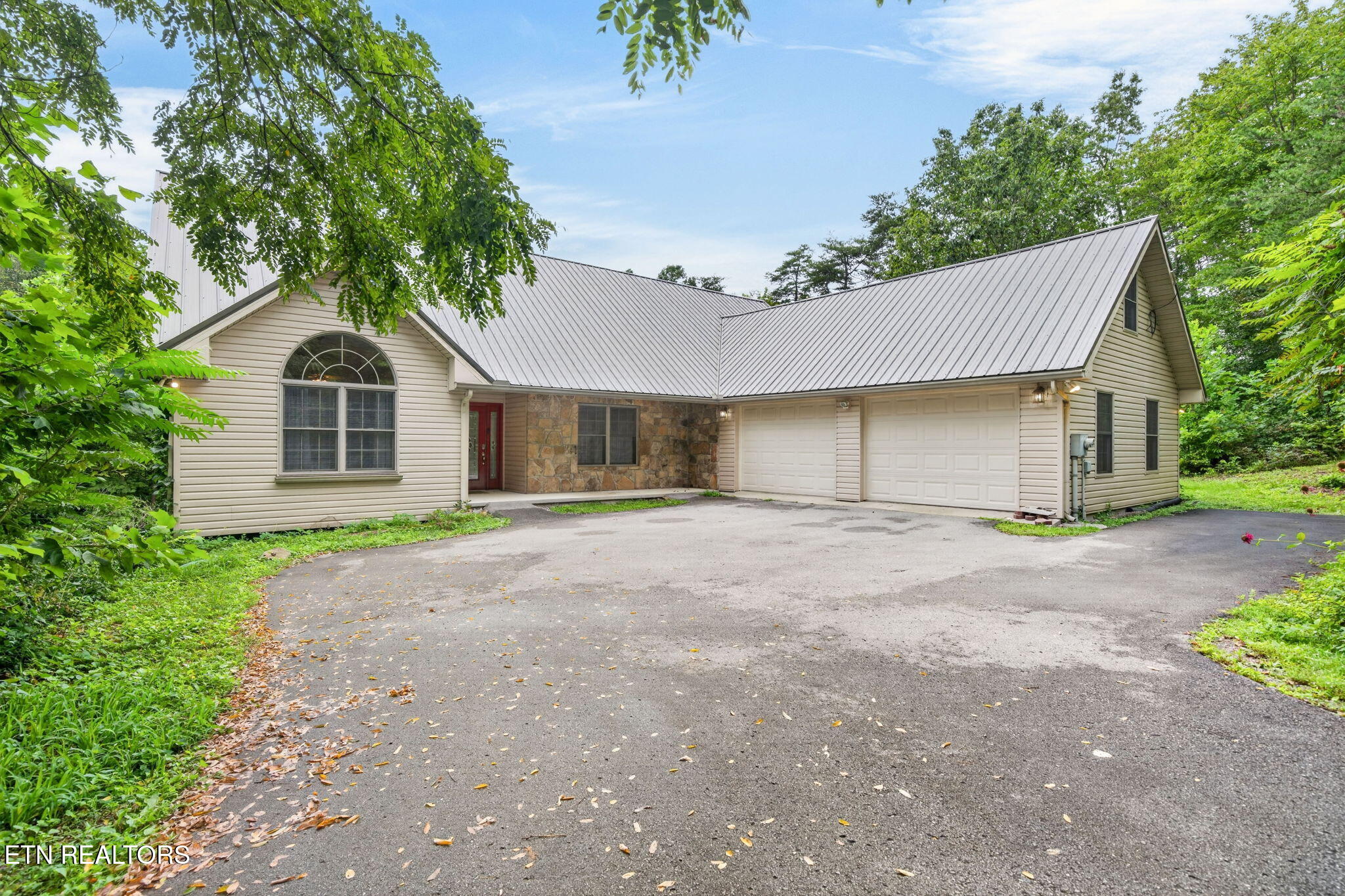 50 Ross Place Monterey TN 38574