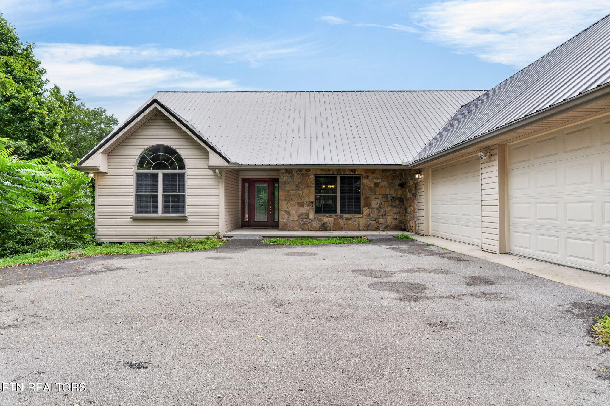 50 Ross Place Monterey TN 38574