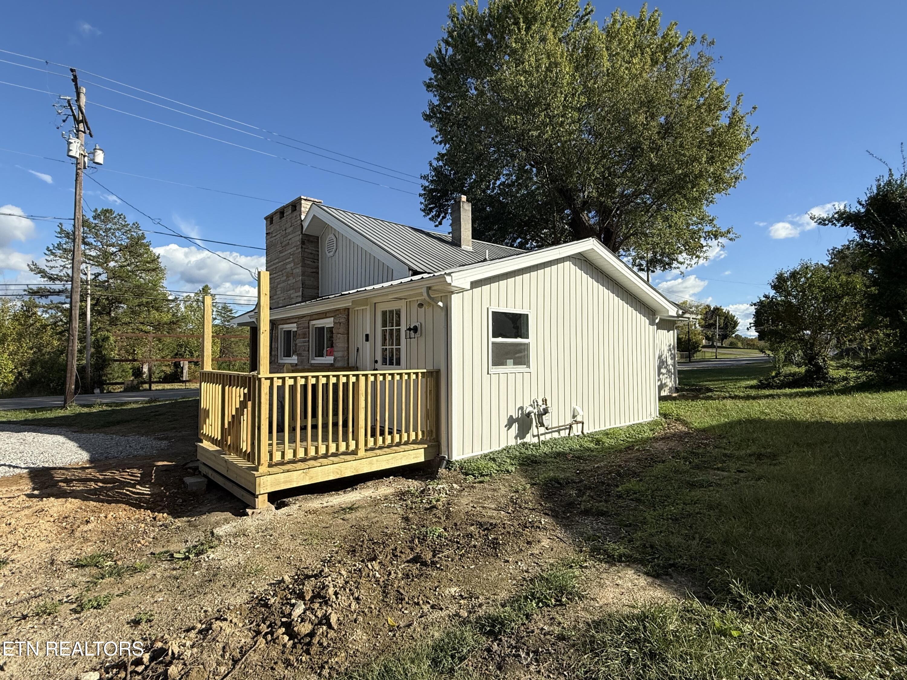 8415 Morgan County Highway Sunbright TN 37872