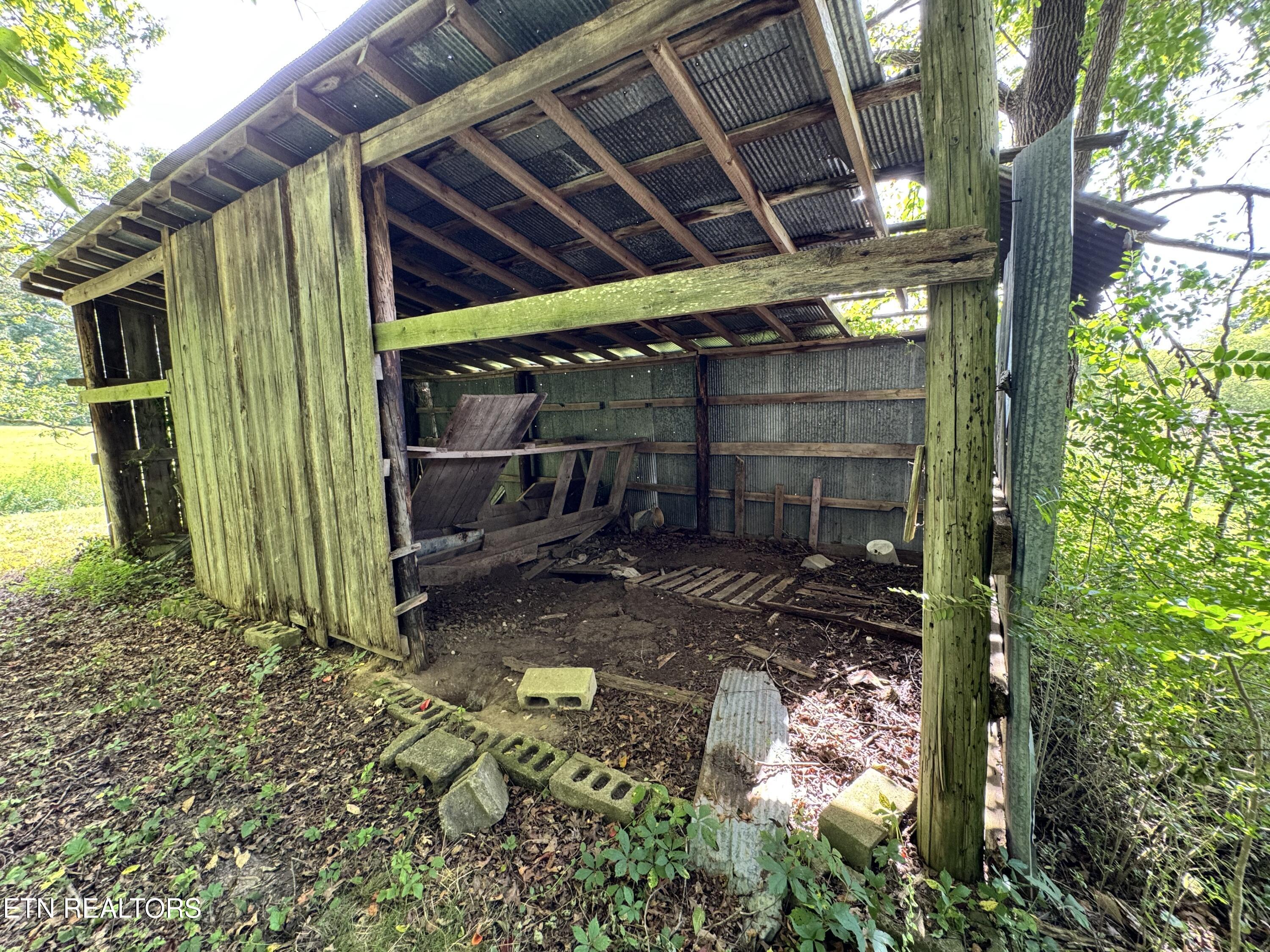 1353 Roy Owens Road Jamestown TN 38556