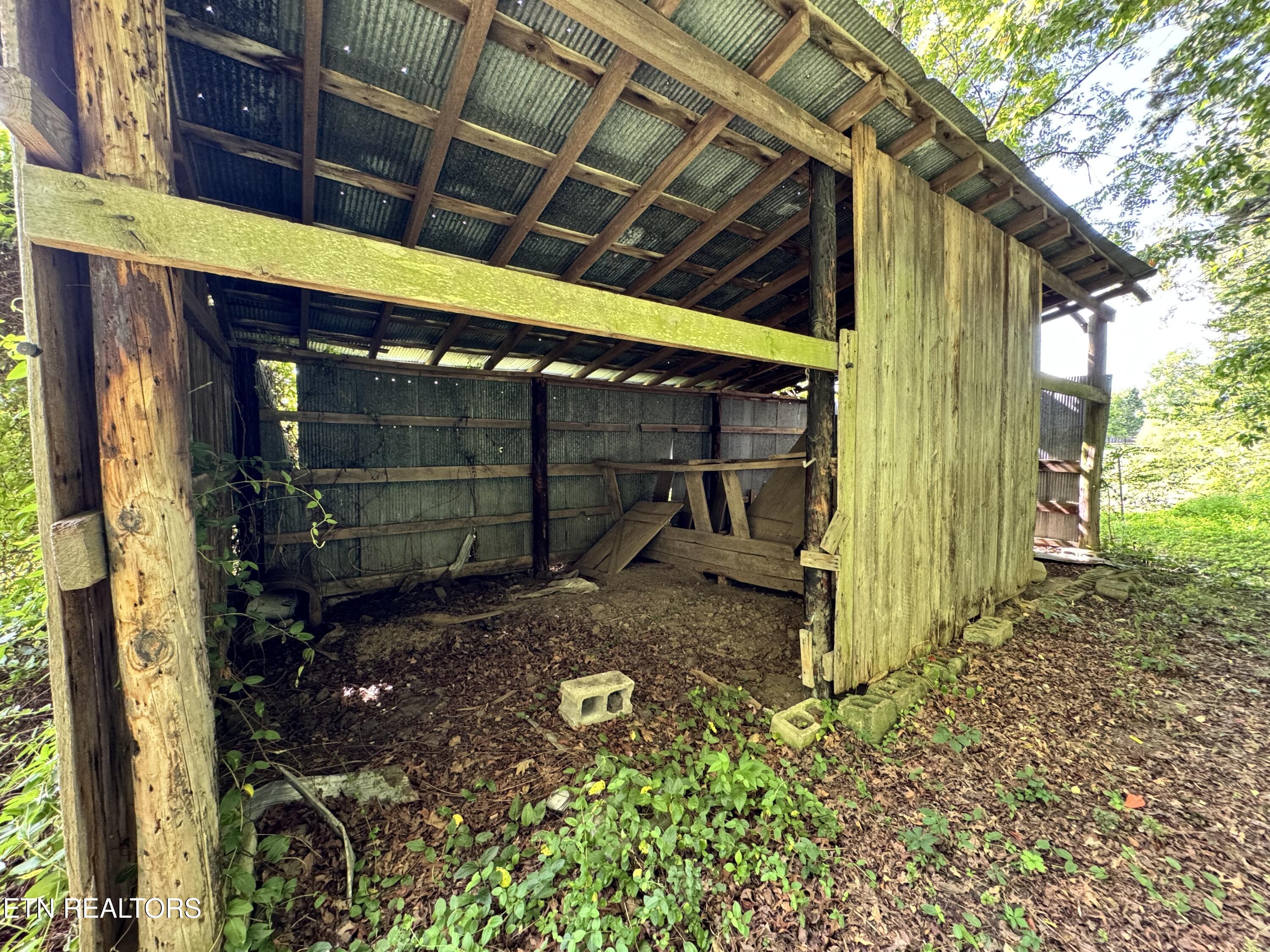 1353 Roy Owens Road Jamestown TN 38556