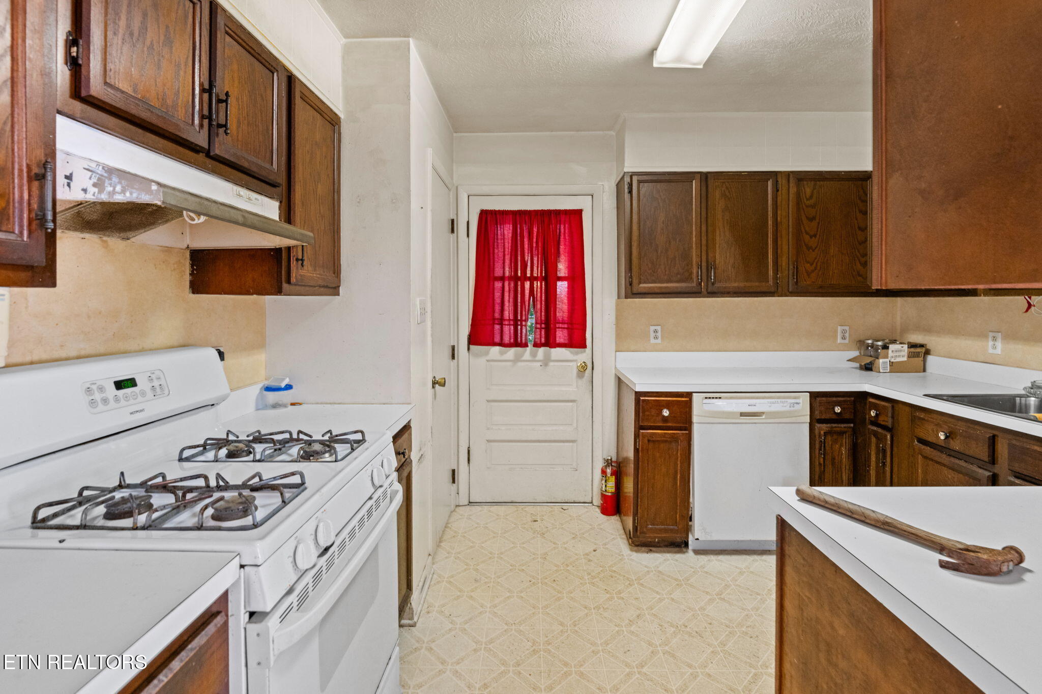 369 Back Valley Road Oliver Springs TN 37840