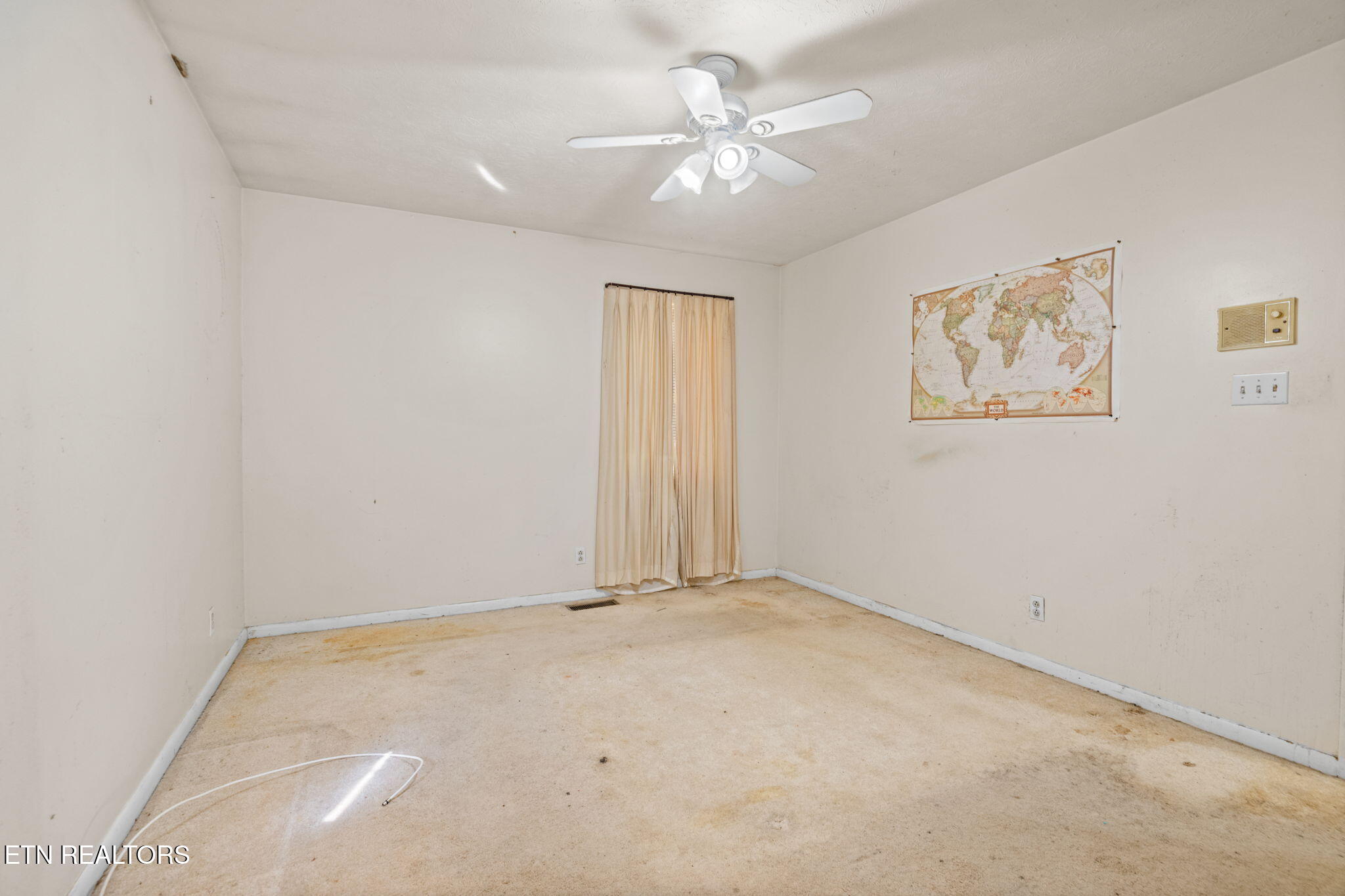 369 Back Valley Road Oliver Springs TN 37840