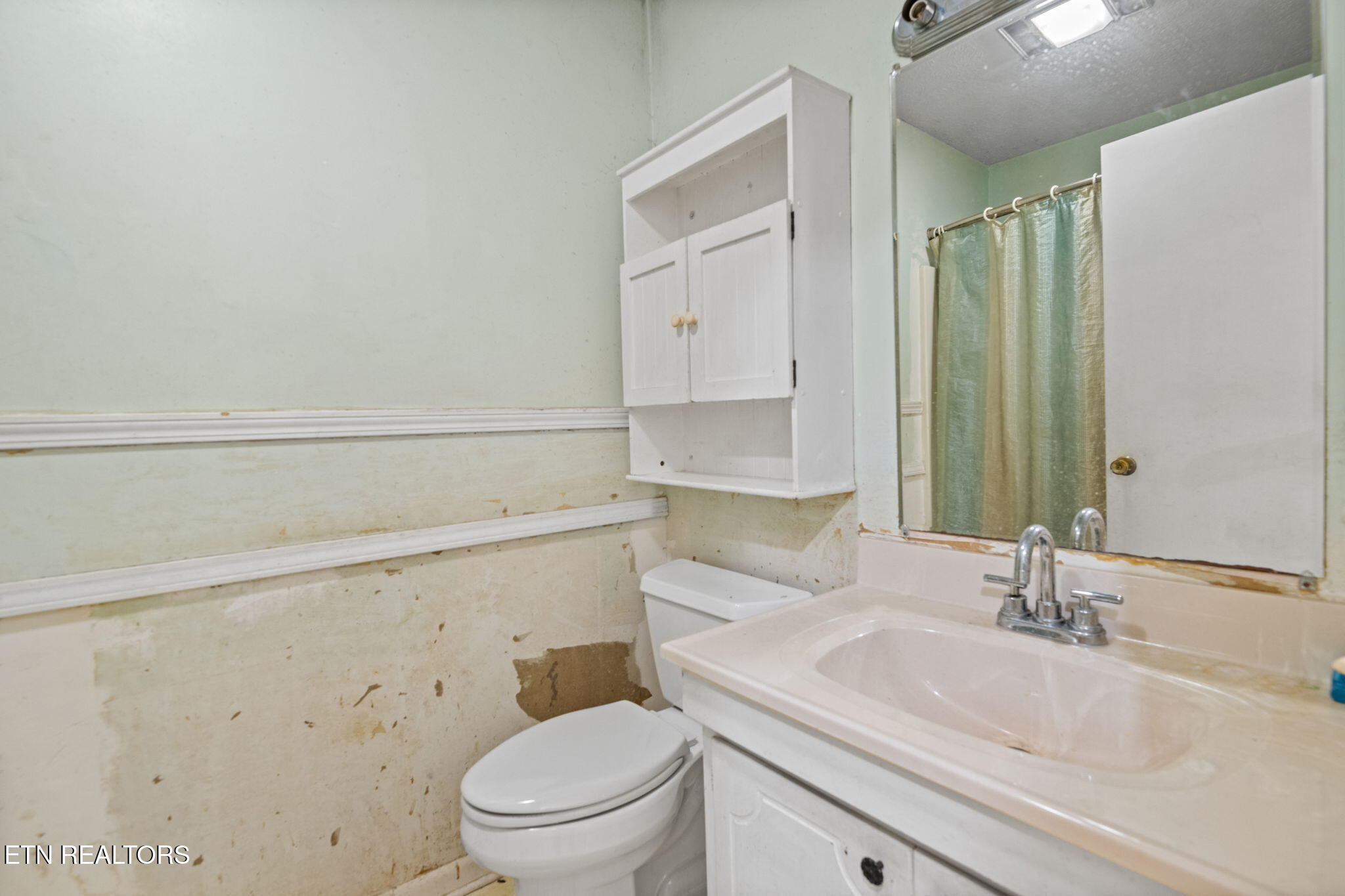 369 Back Valley Road Oliver Springs TN 37840