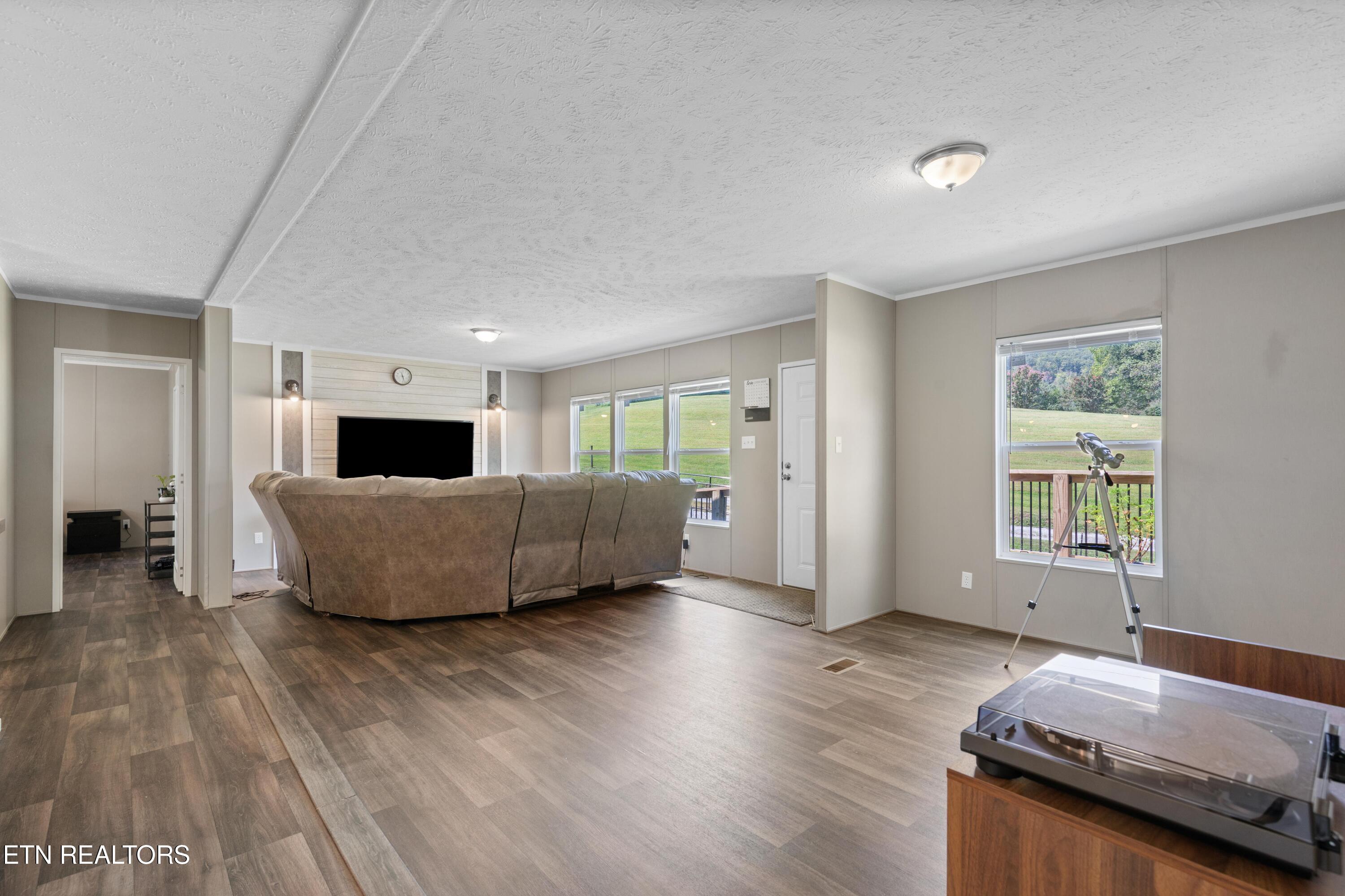 213 Aspen Drive Harriman TN 37748