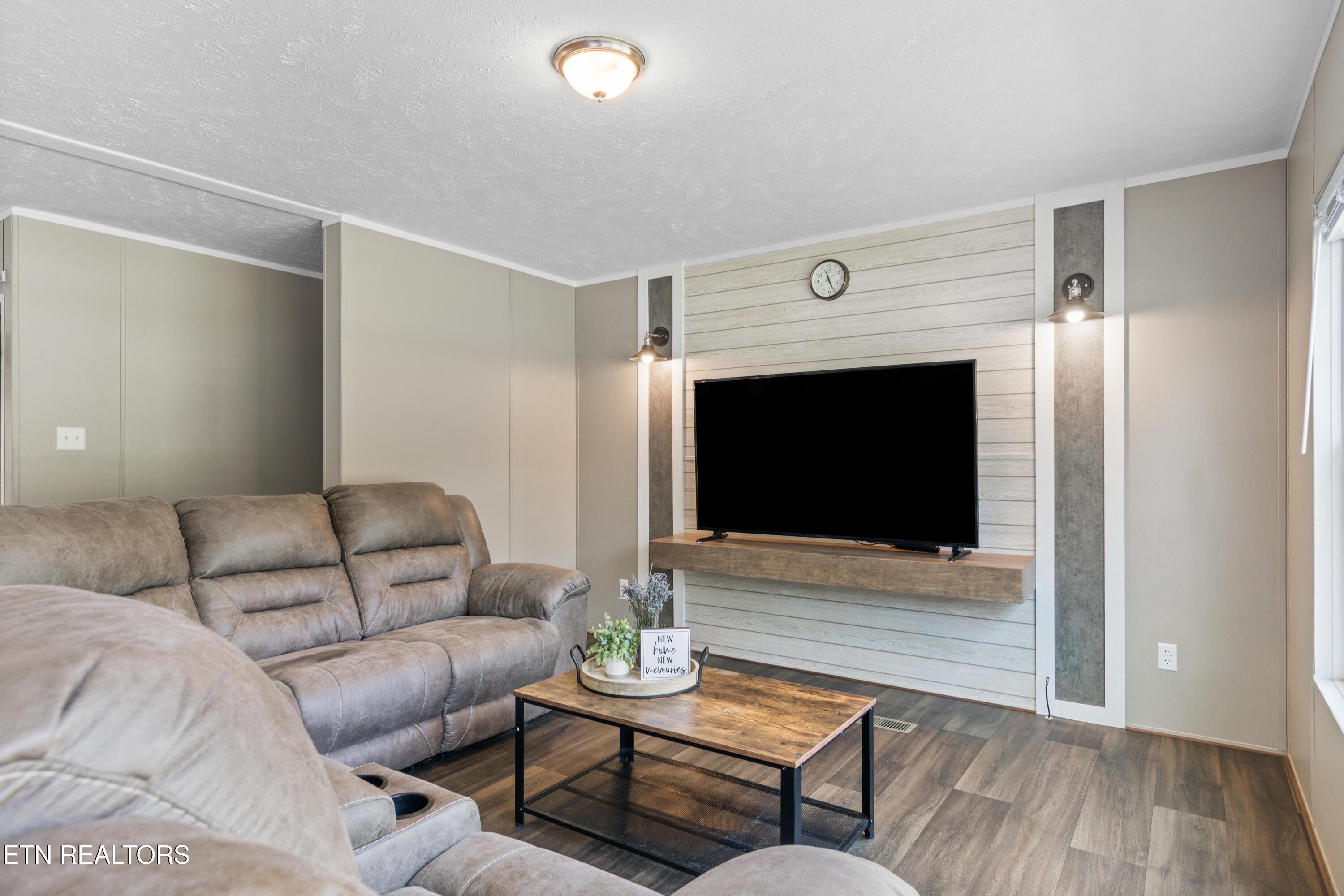213 Aspen Drive Harriman TN 37748