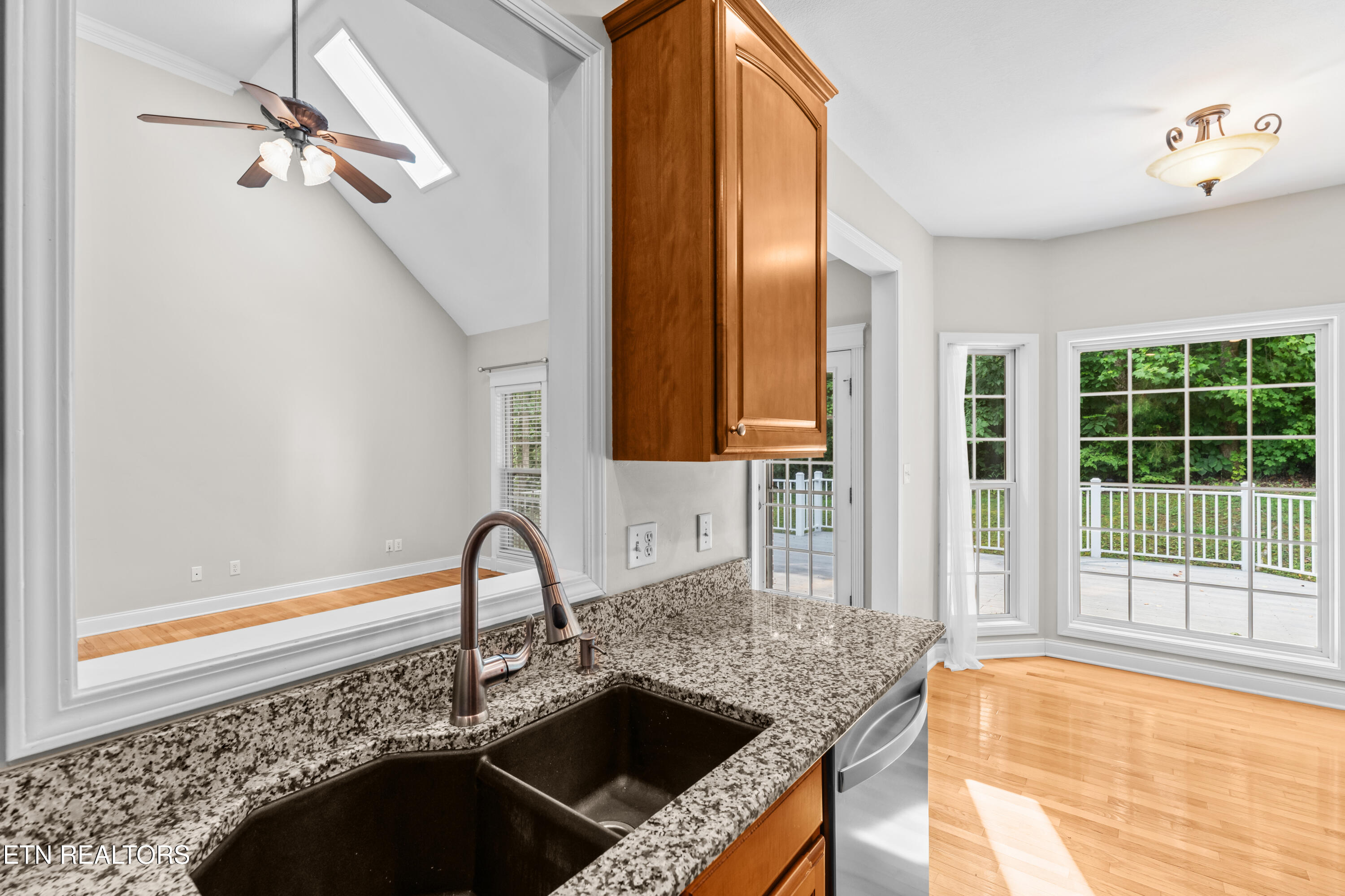 115 Oligi Lane Loudon TN 37774