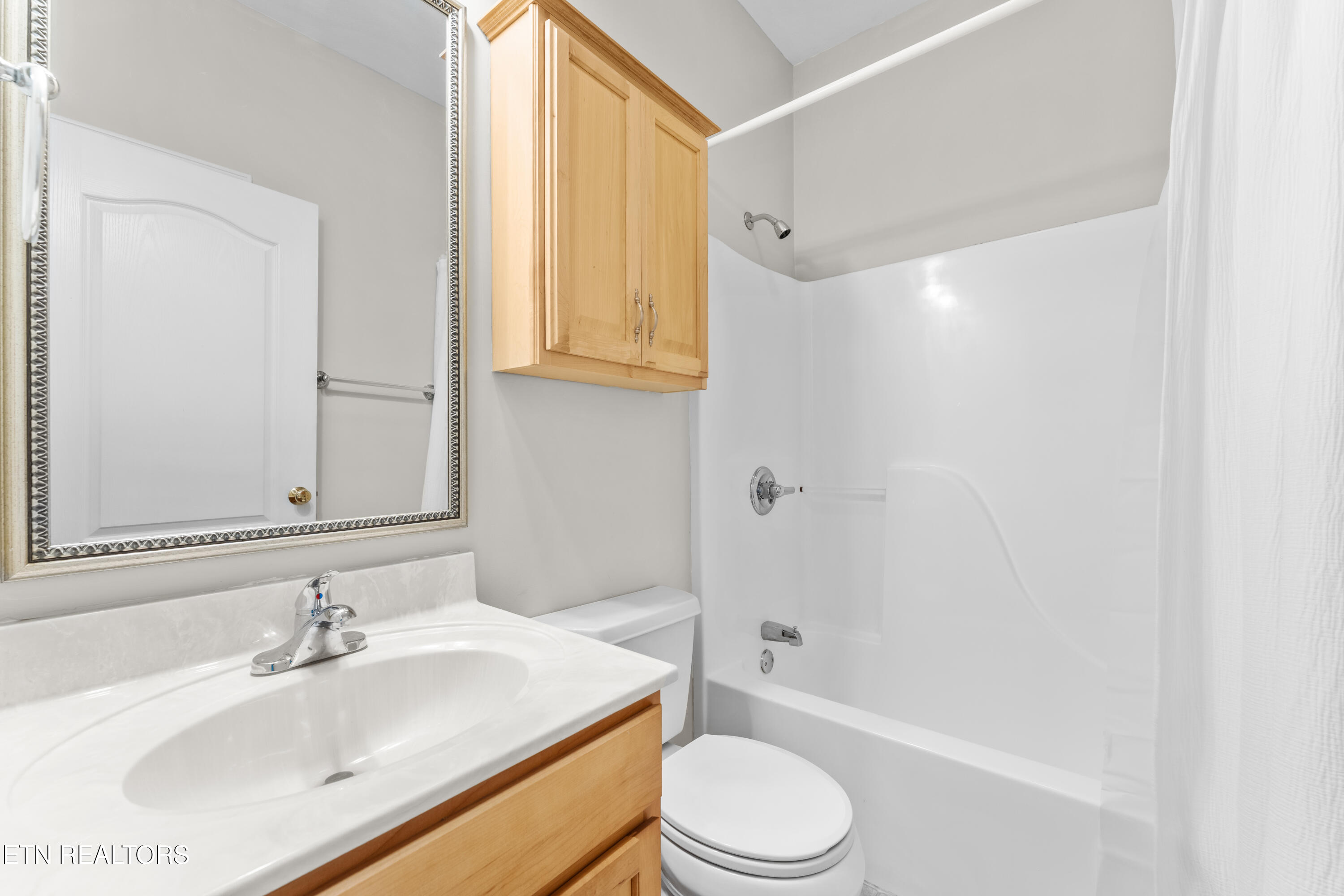 115 Oligi Lane Loudon TN 37774