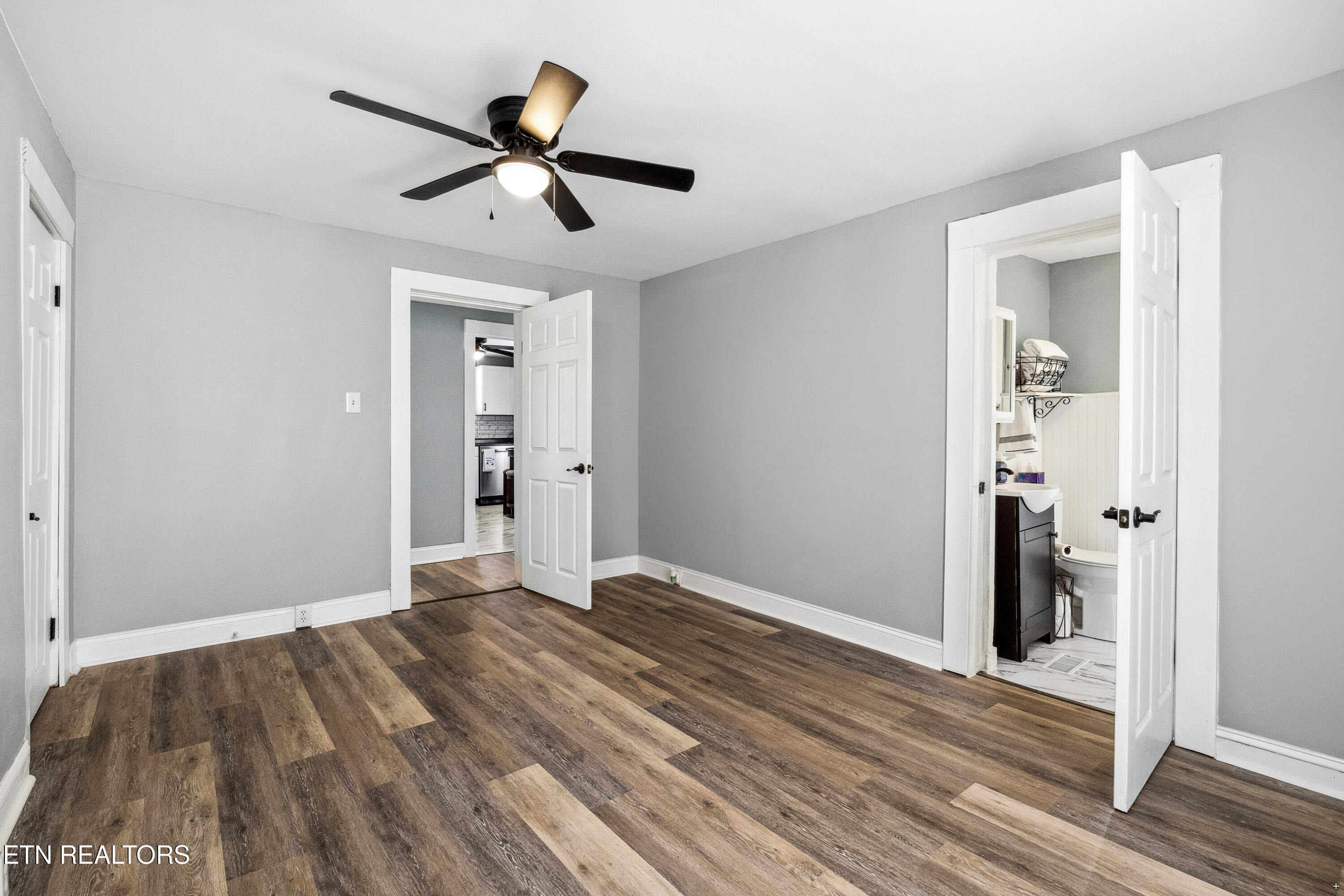 2221 Virginia Avenue Knoxville TN 37921