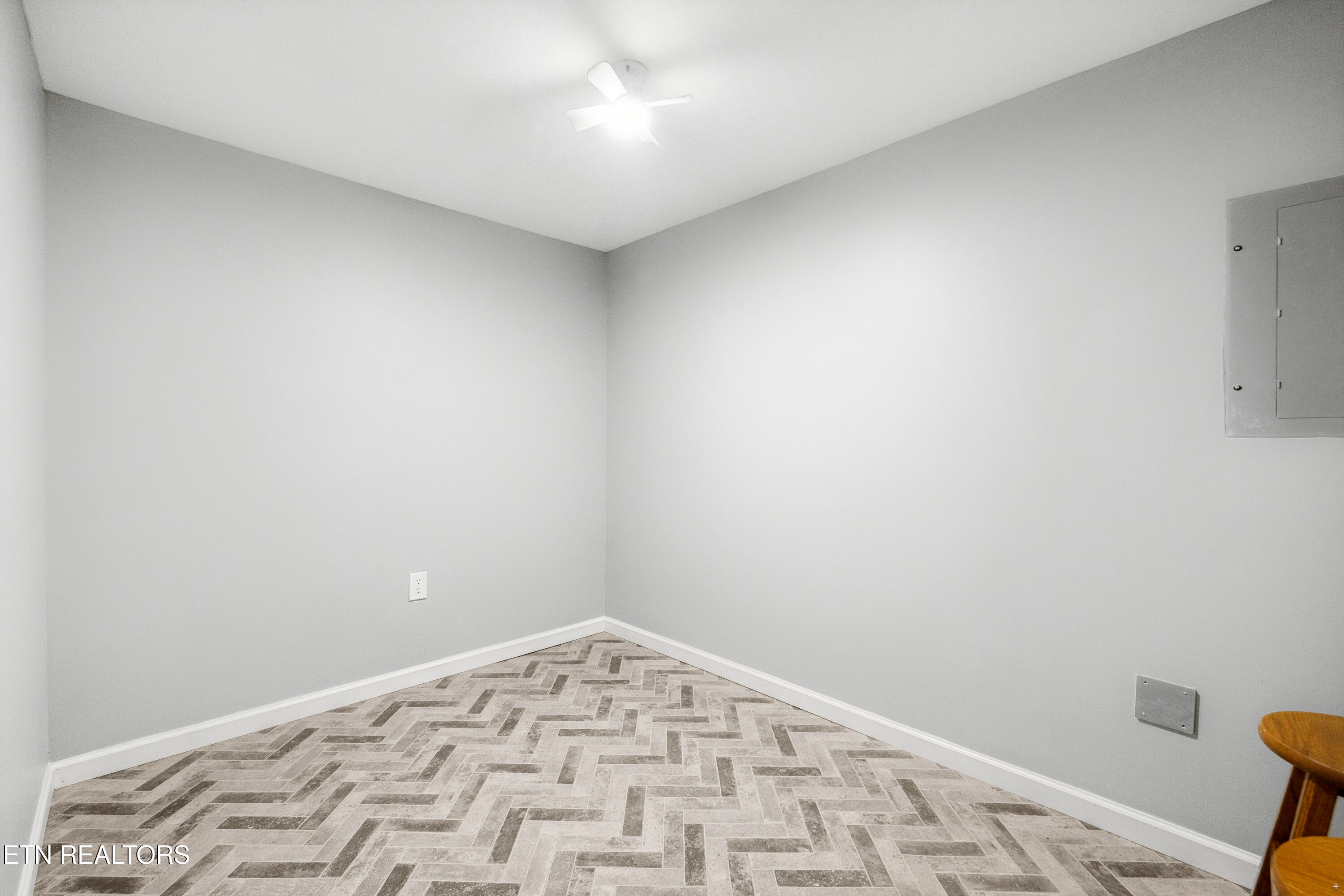 2221 Virginia Avenue Knoxville TN 37921