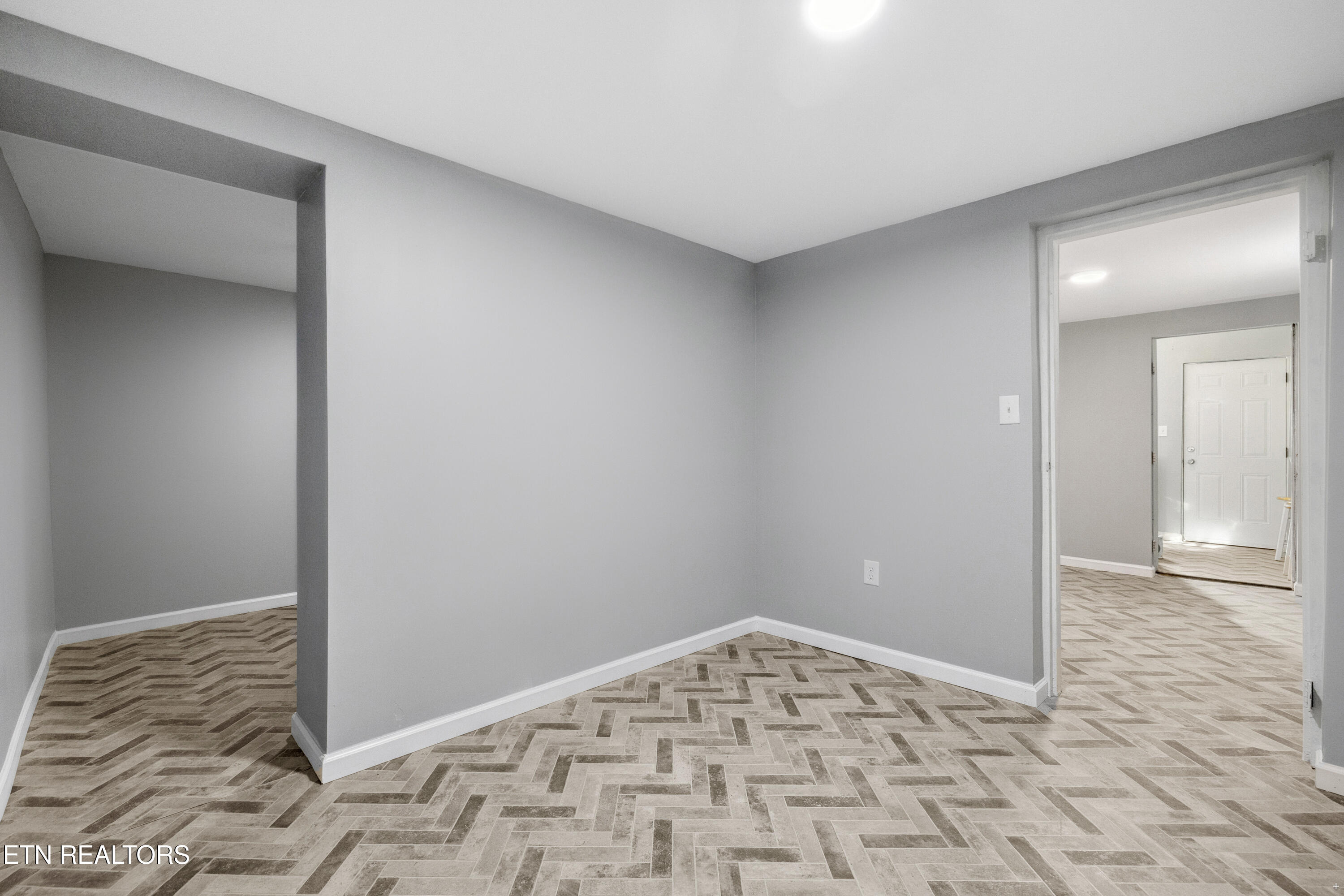 2221 Virginia Avenue Knoxville TN 37921