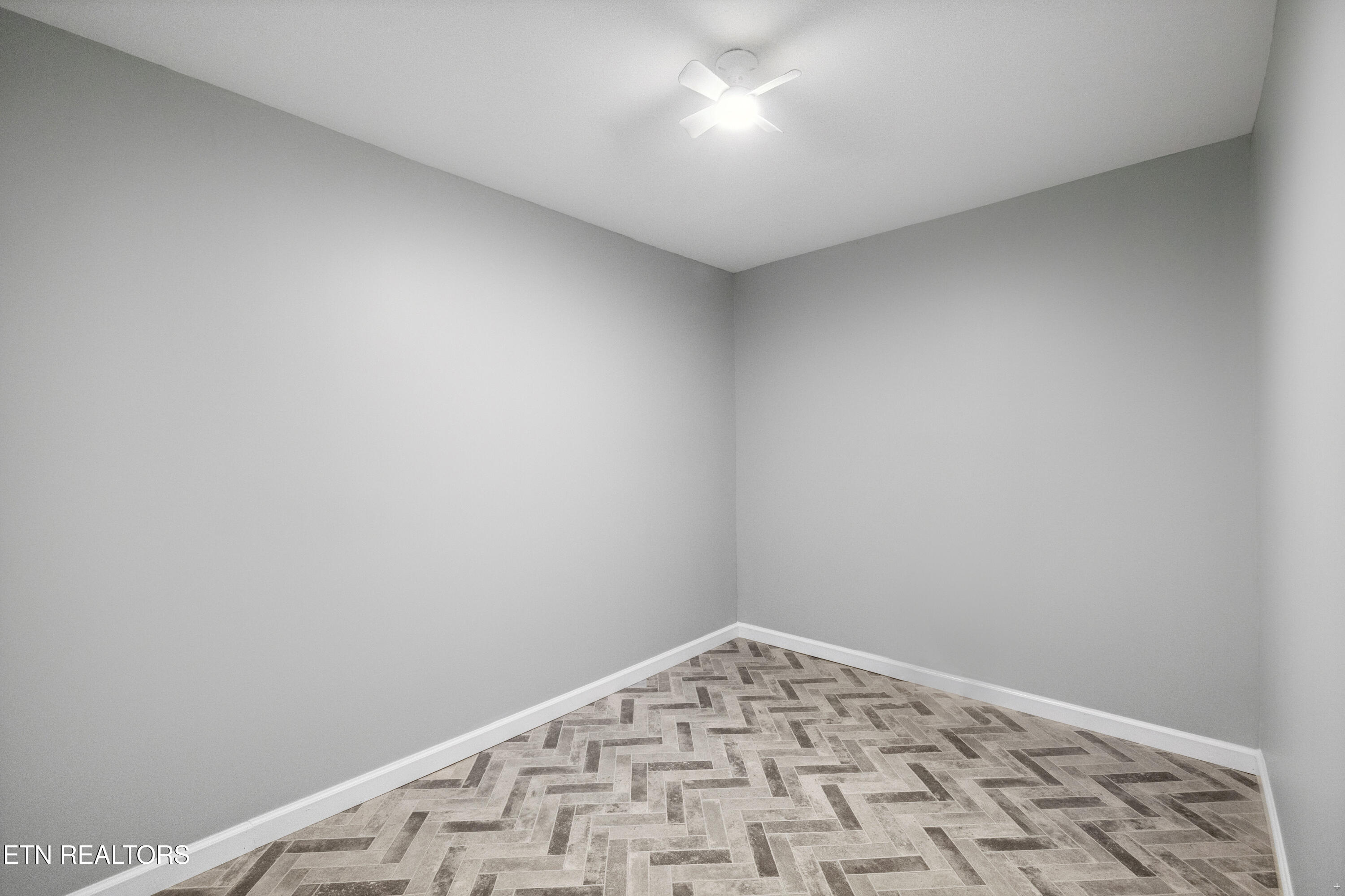 2221 Virginia Avenue Knoxville TN 37921