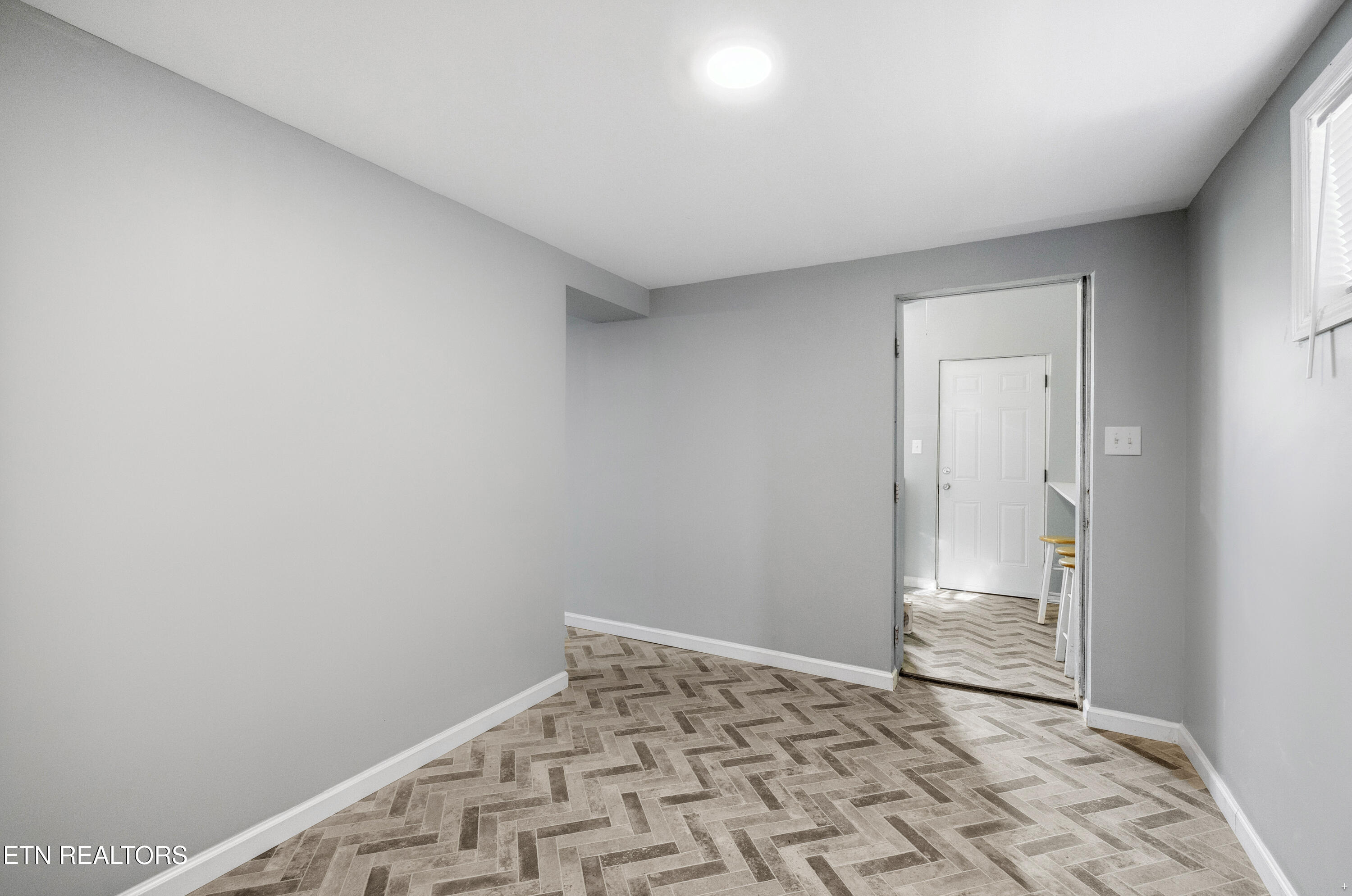 2221 Virginia Avenue Knoxville TN 37921