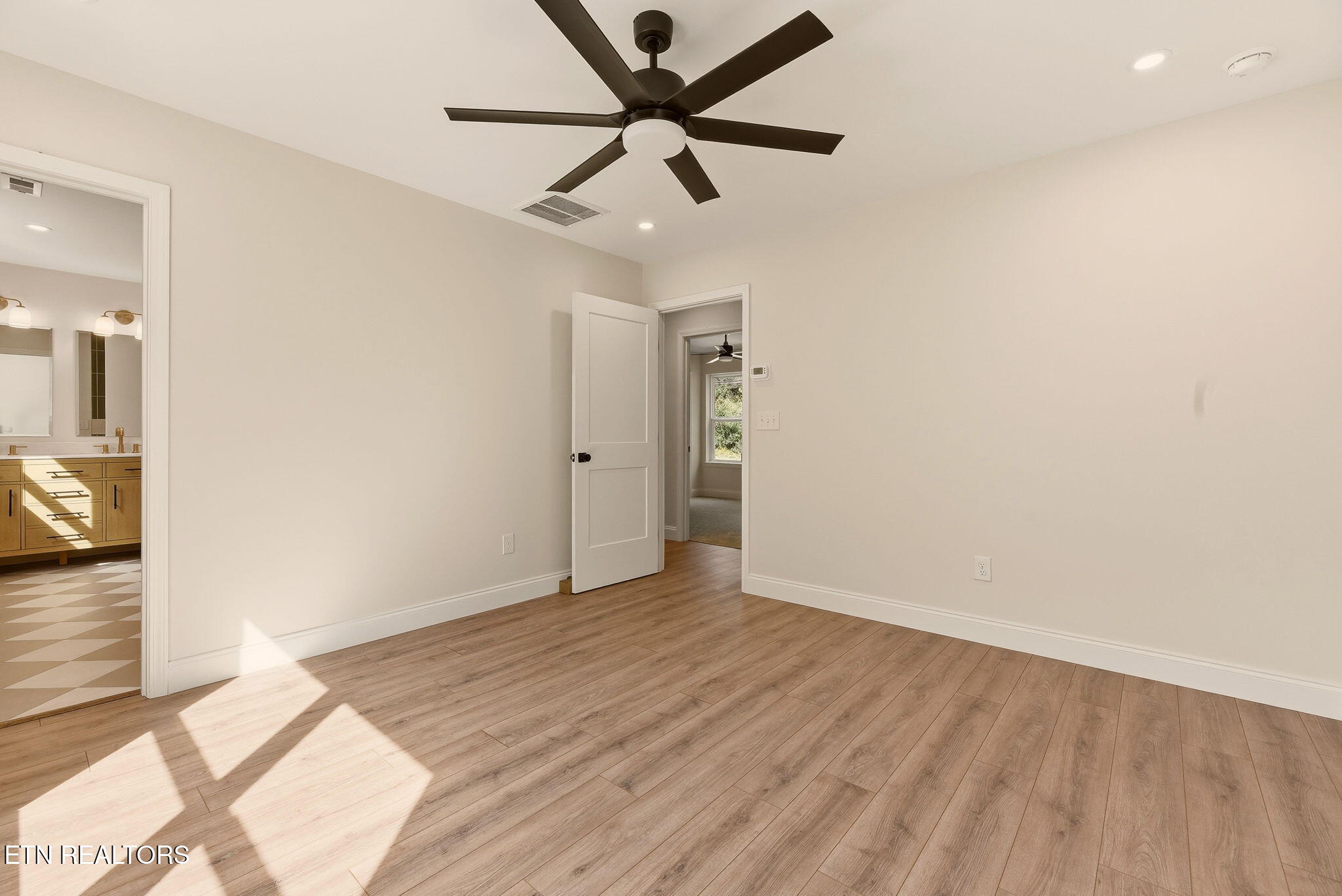 3137 Dewine Road Knoxville TN 37921