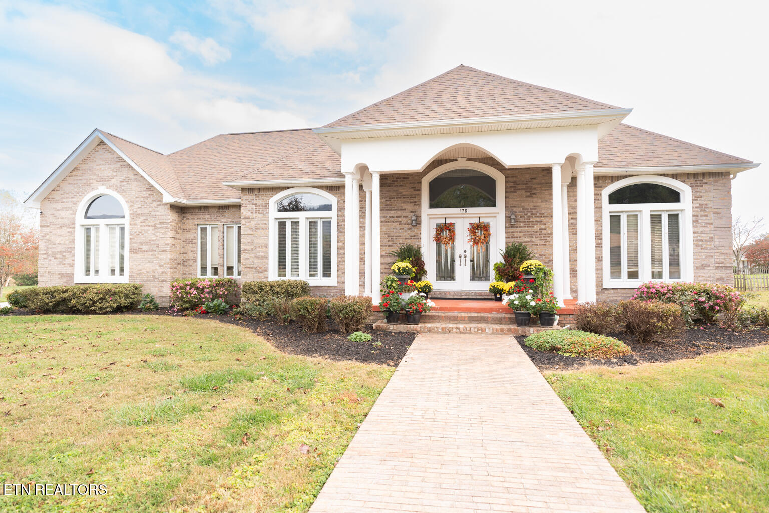 176 Fincastle Drive Lafollette TN 37766