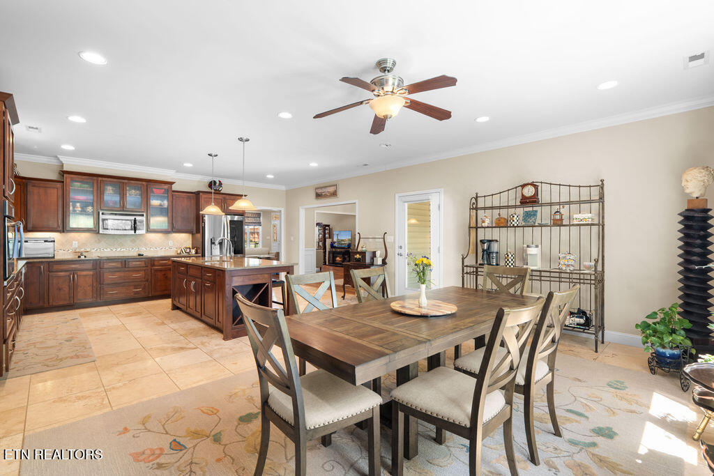 145 Daleyuhski Way Loudon TN 37774
