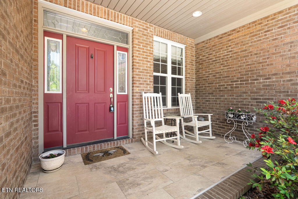 145 Daleyuhski Way Loudon TN 37774